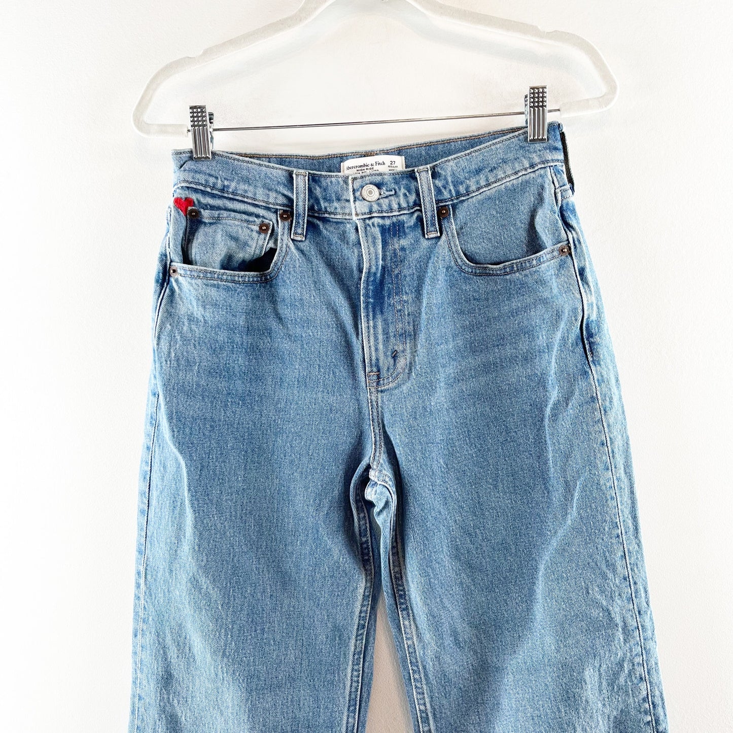 Abercrombie & Fitch High Rise 90s Relaxed Heart Embroidered Jeans Blue 27