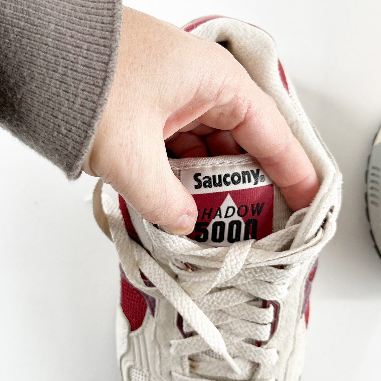 Saucony Shadow 5000 Running Shoes Sneakers White Red Maroon 8