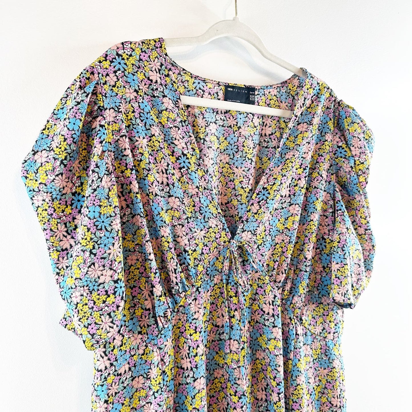 ASOS DESIGN Curve Puff Sleeve Midi Tea Dress in Multicolored Floral Print 20
