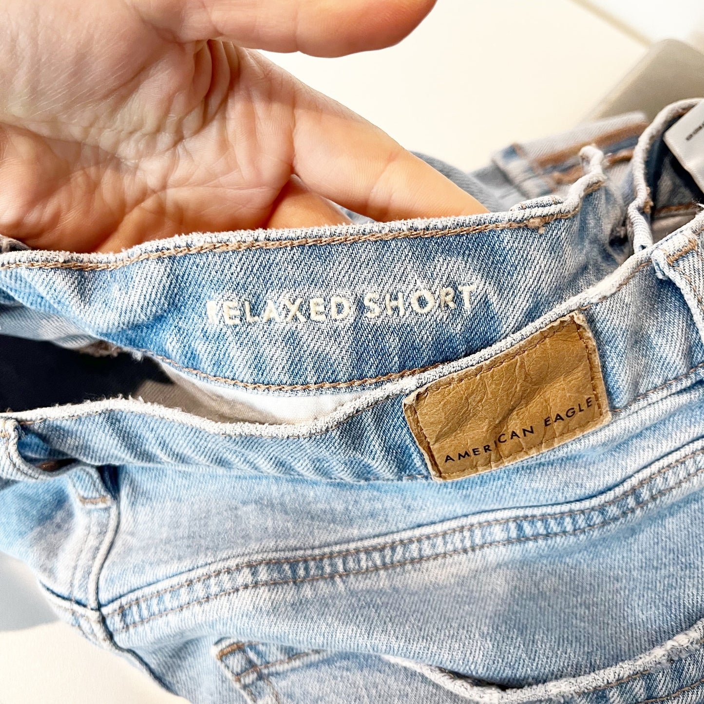 American Eagle 6" Strigid Super High-Waisted Relaxed Denim Shorts Blue 4