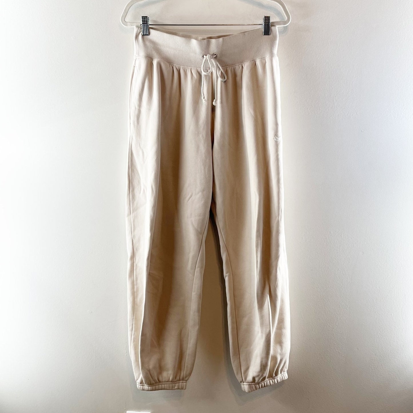 Nike Sportswear Phoenix Fleece High-Waisted Oversized Sweatpants Joggers Cream M