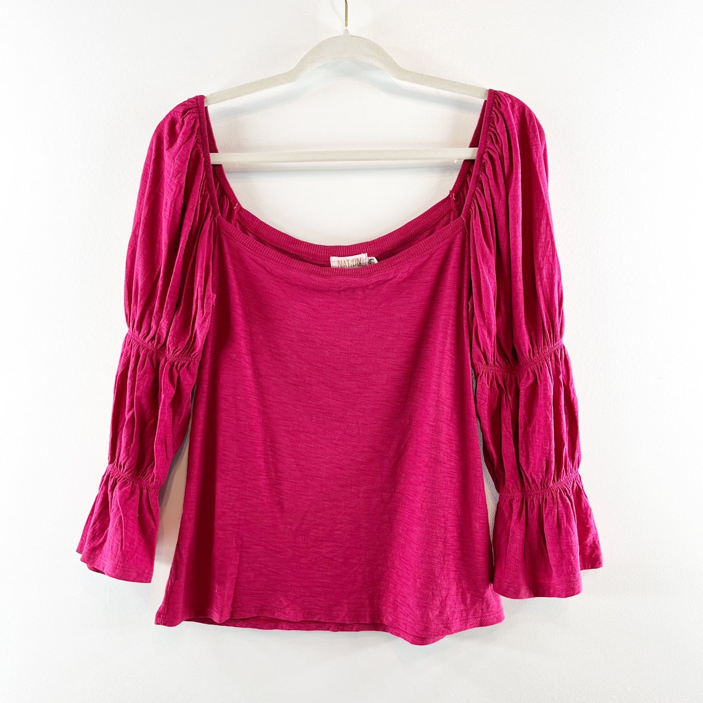 Nation LTD Hillary Romance Puff Sleeve Tee Shirt Heartbreaker Magenta Pink M