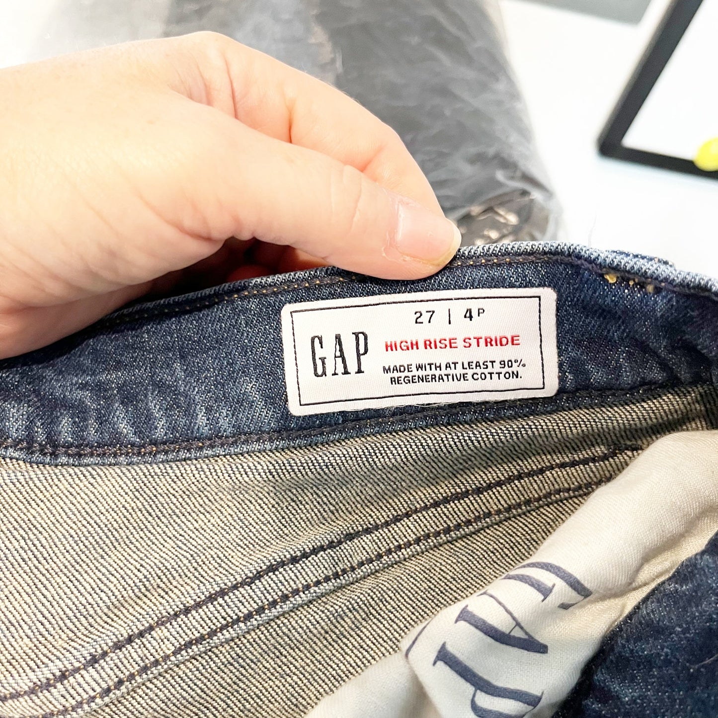 Gap Stride High Rise Medium Wash Denim Wide Leg Jeans Blue 27 / 4 Petite