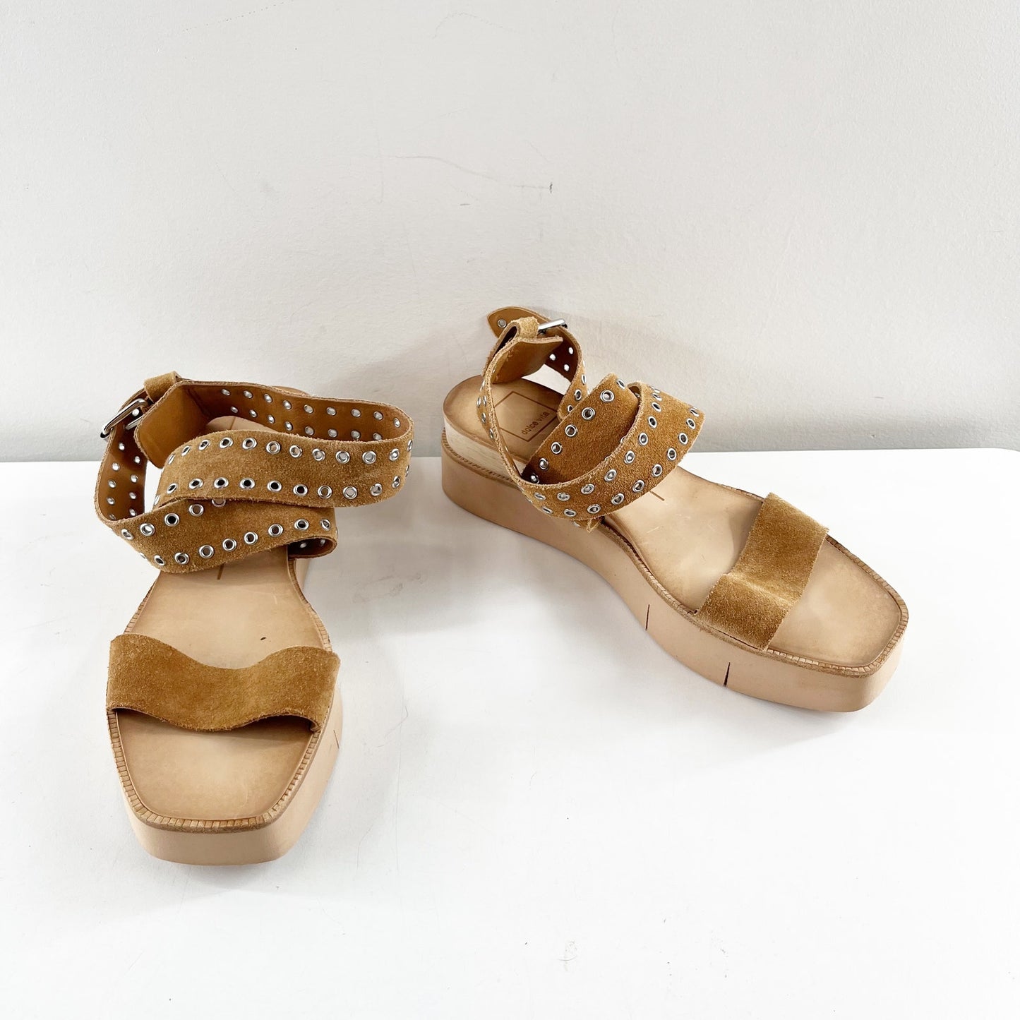 Dolce Vita Panko Stud Suede Sandals Shoes Caramel Brown 7