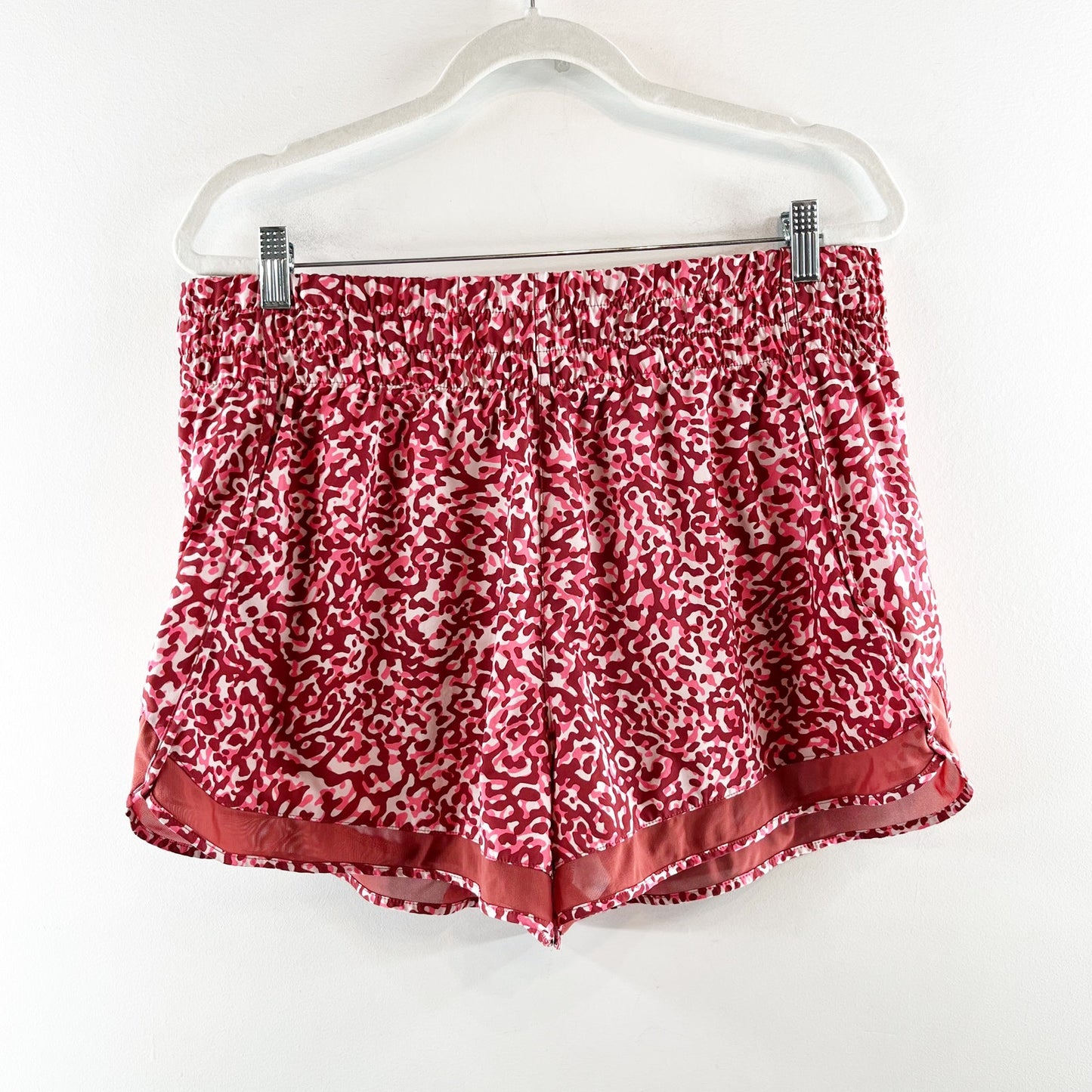 Athleta Mesh Racer Run High Rise 3" Lined Running Shorts Printed Red XL