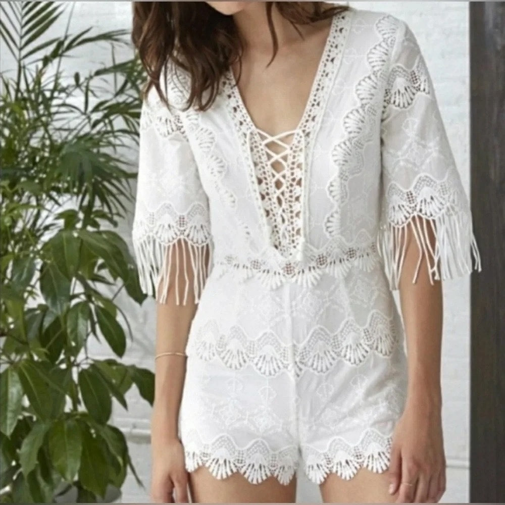 Saylor V Neck One Piece Short Sleeve Fringe Trim Lace Romper White Medium