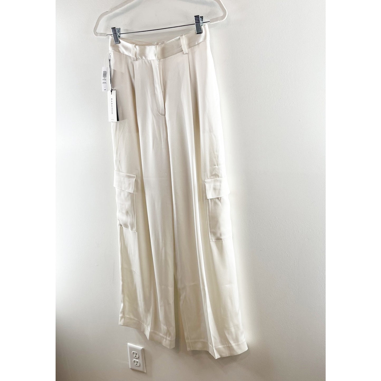 Aritzia Babaton Outgoing Satin Cargo Pants Light Birch Off White Cream 4