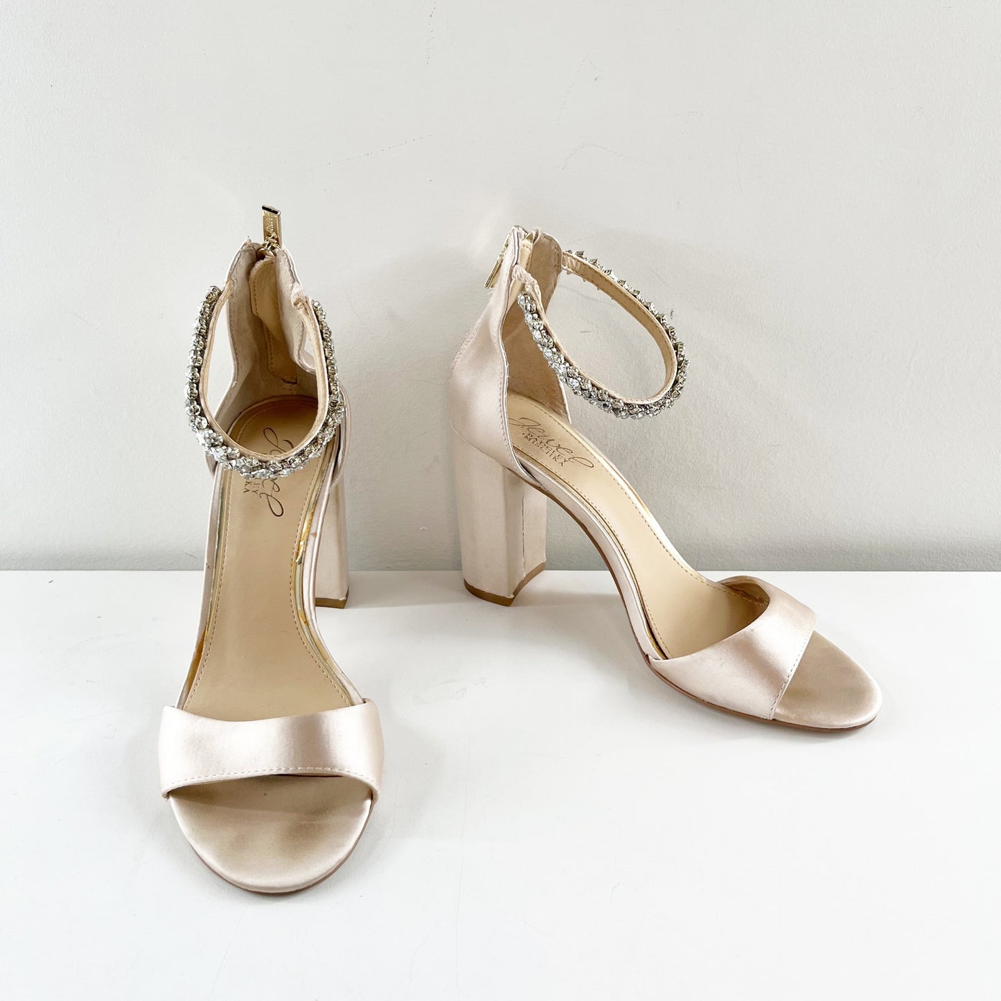 Jewel Badgley Mischka Louise Rhinestone Ankle Strap Peep Toe Block Heel Shoes 7