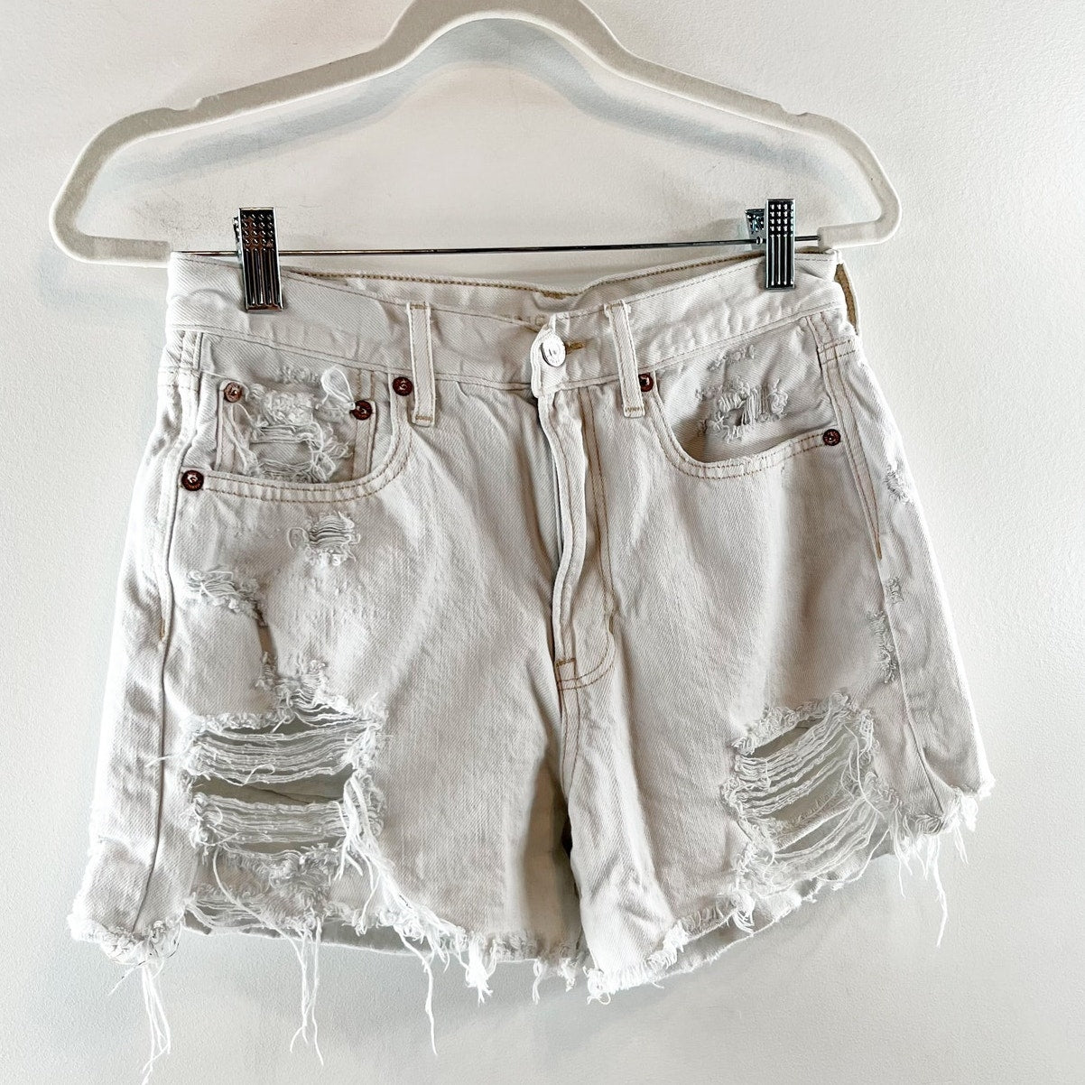 American Eagle High Rise 90's Boyfriend Distressed Cutoff Jean Shorts Light Wash