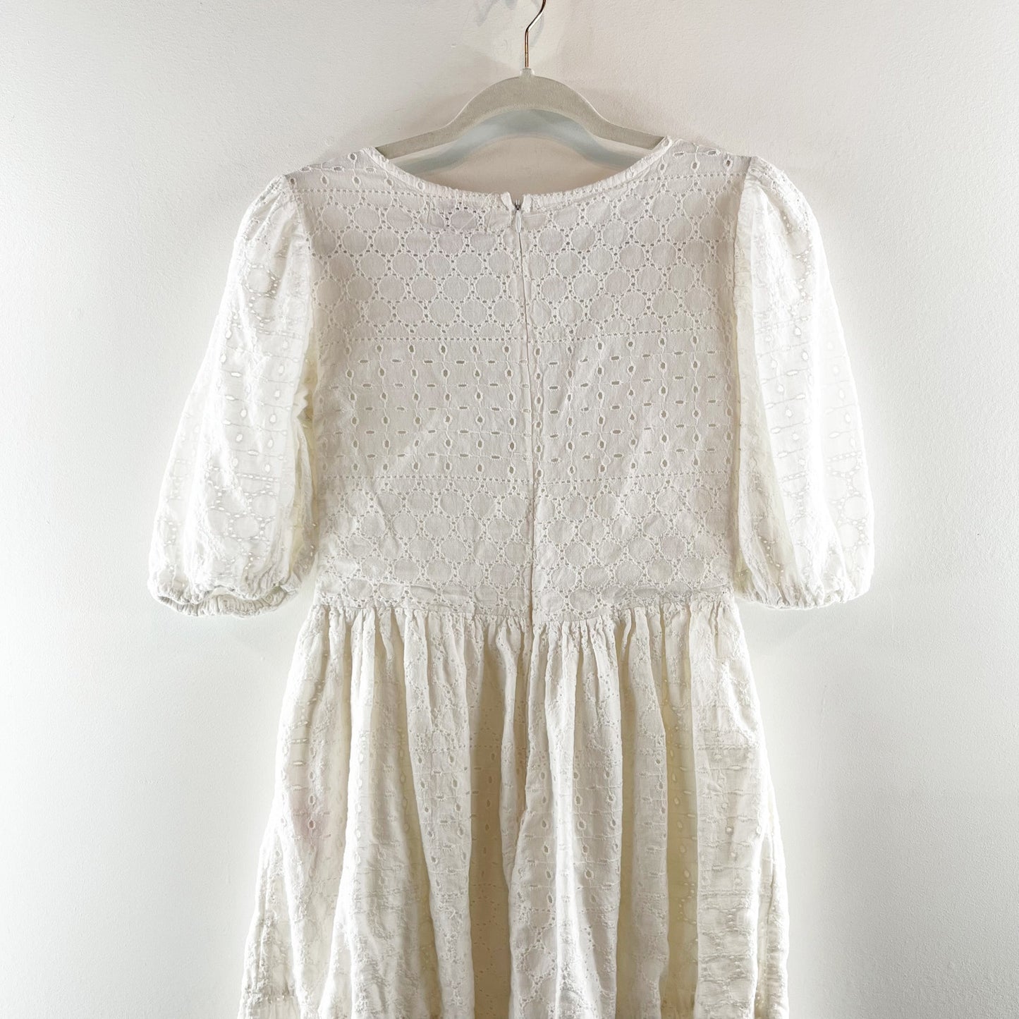 Mille Maja Short Puff Sleeve Eyelet Lace Maxi Dress in Pearl White Small