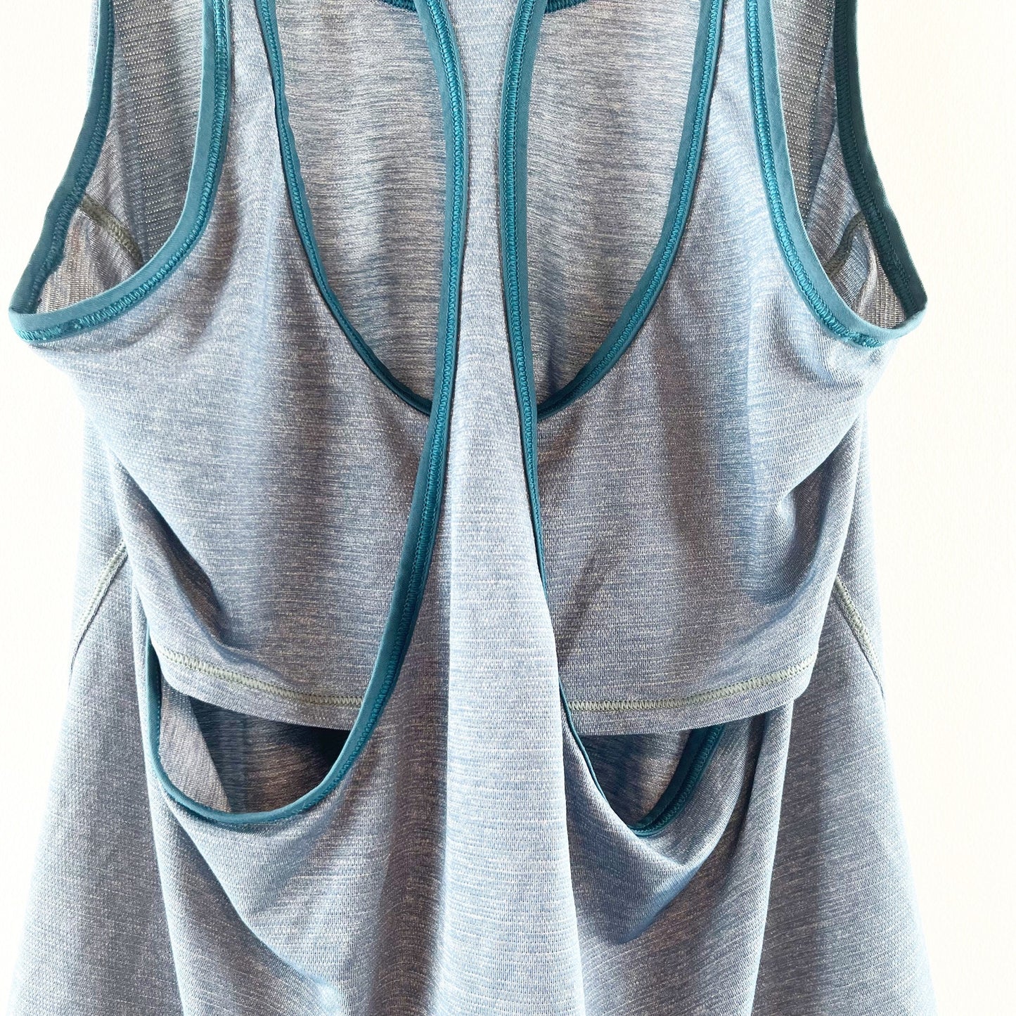 Lululemon Run The Day Open Back Racerback Tank Top Blue Small