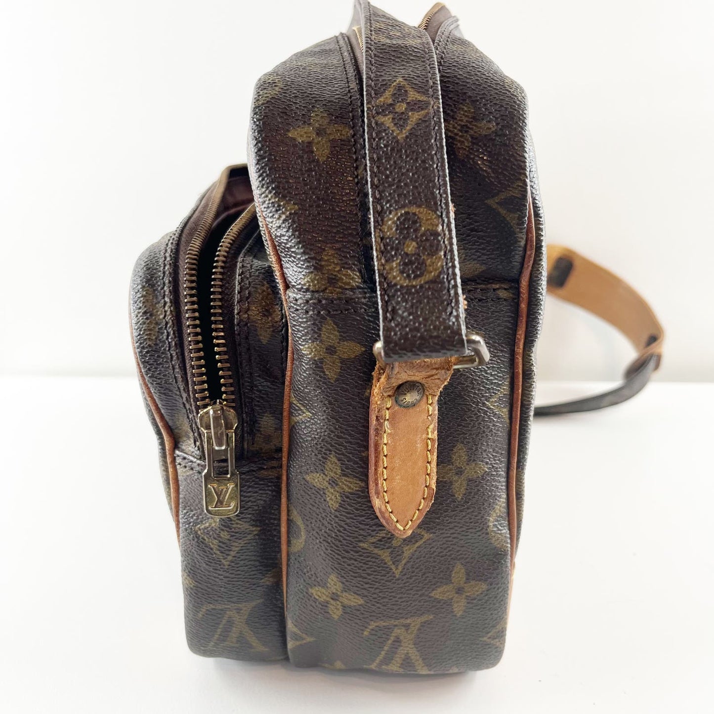 Louis Vuitton Vintage Nile Crossbody Messenger Bag & Matching Card Holder Brown