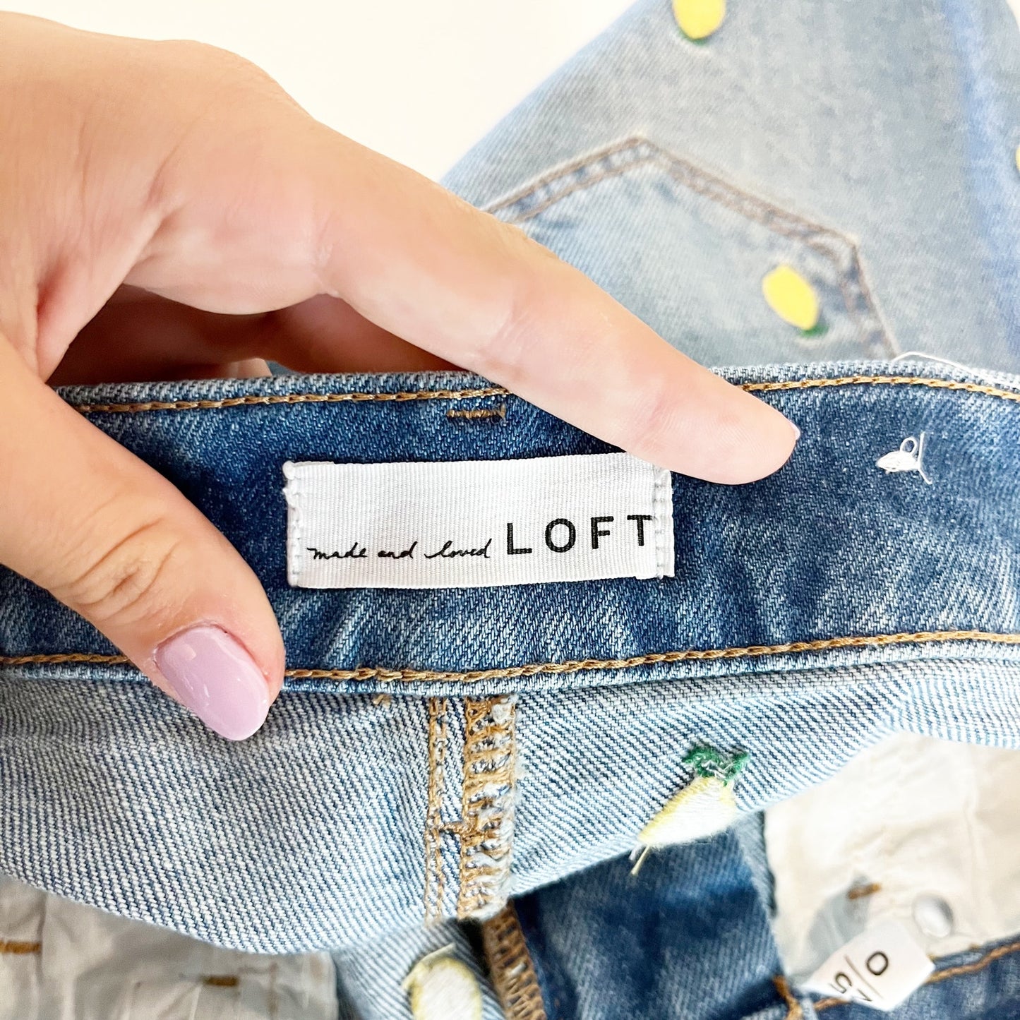 LOFT Lemon Print Embroidered High Waisted Jean Denim Cutoff Shorts Blue 25