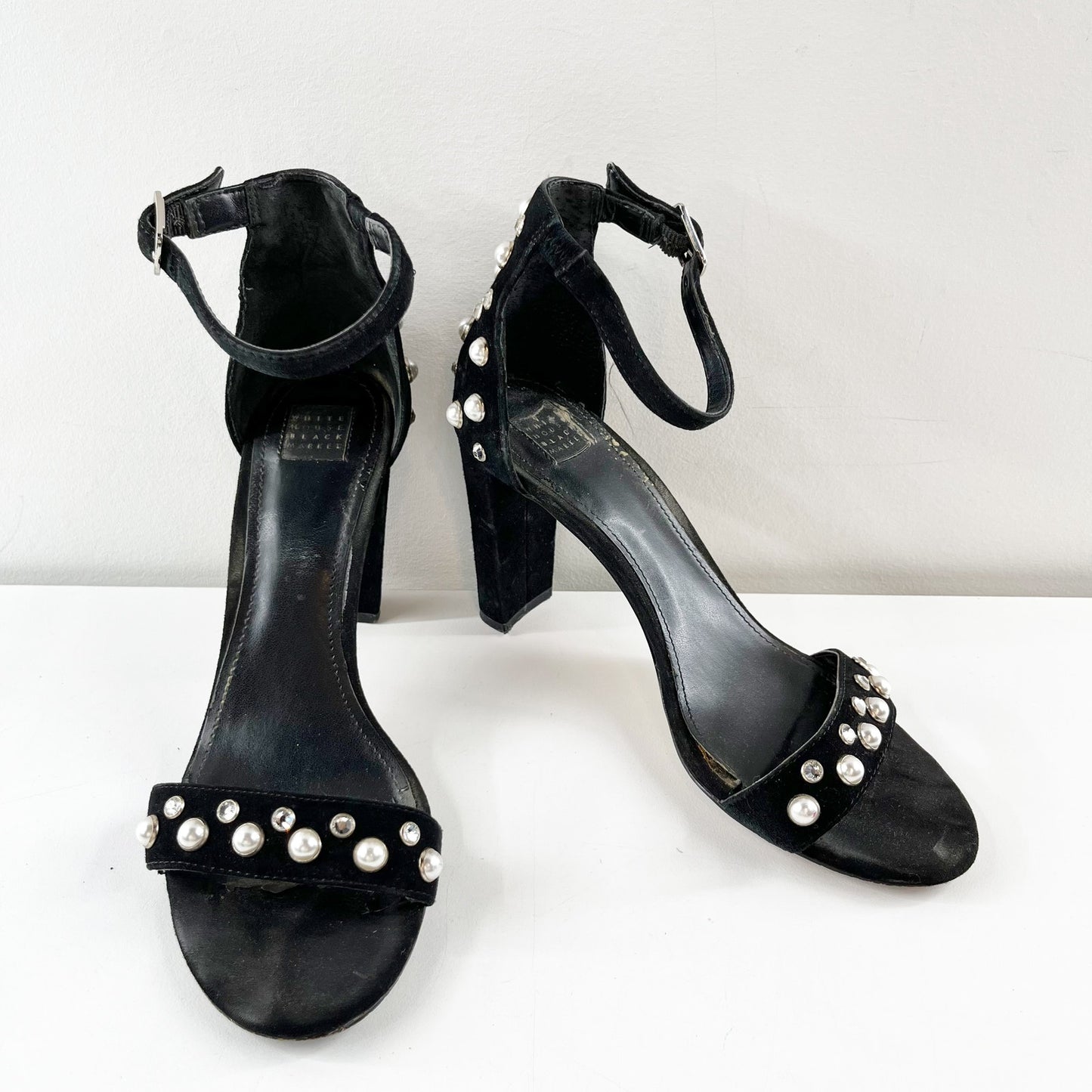 White House Black Market Mylah Pearl Rhinestone Block Heel Sandals Black 7.5