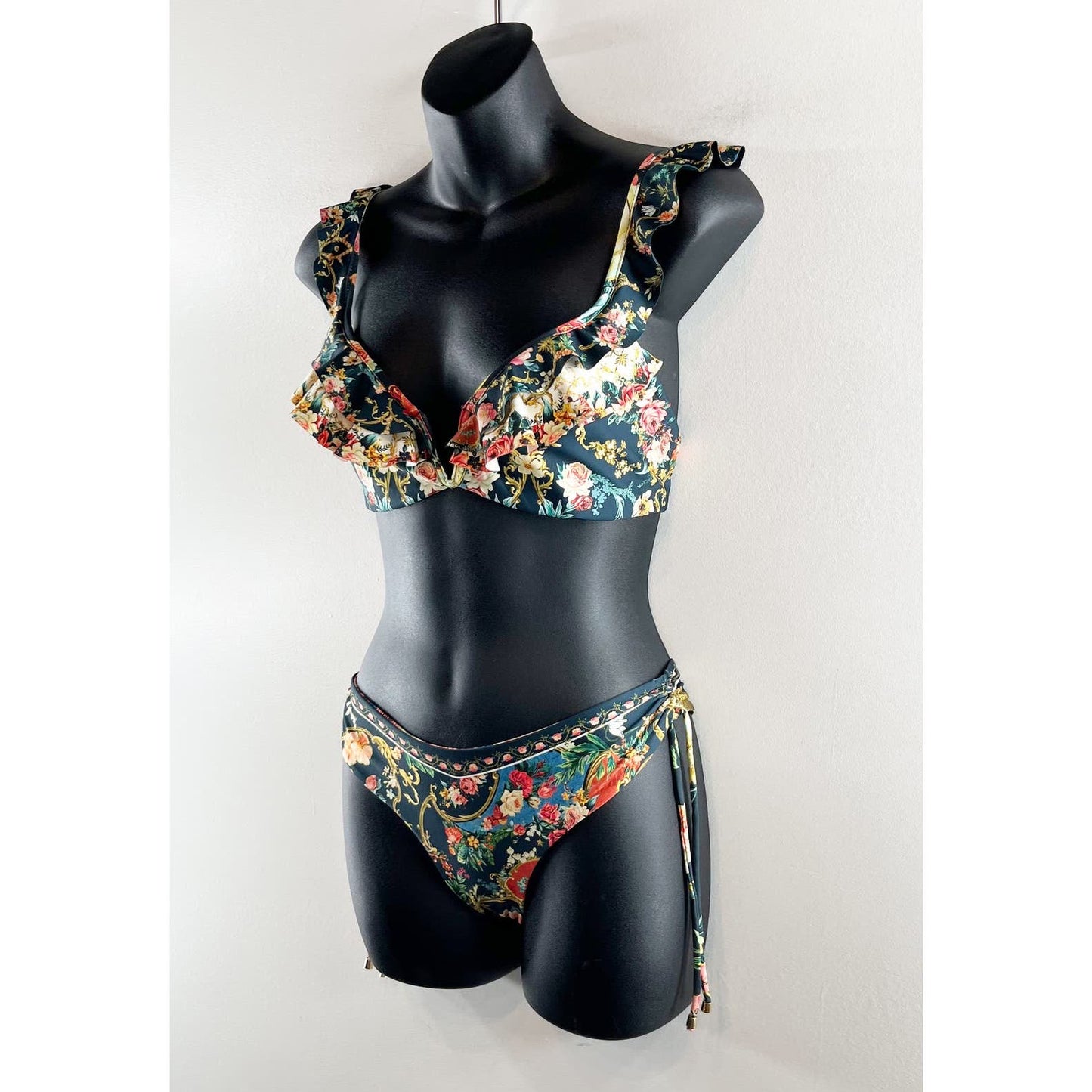 Agua Bendita Malena Sweetheart Ruffle Two Piece Floral Bikini Green Large