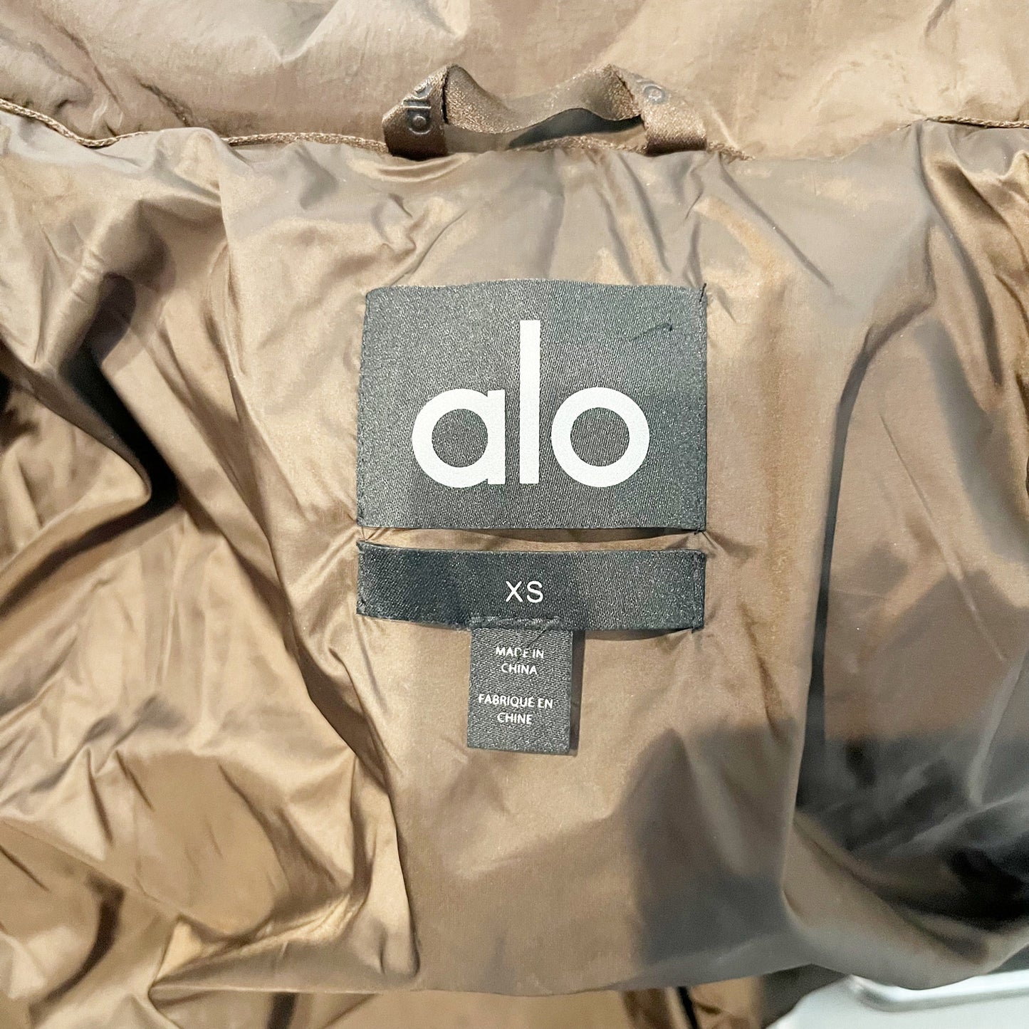 Alo Glacier Cropped Puffer Jacket Coat Espresso Brown Small