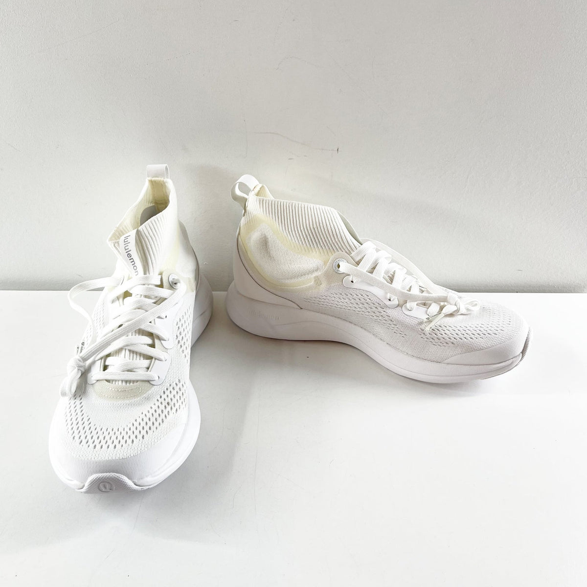 Lululemon Chargefeel Mid White High Top Workout Shoes 7.5