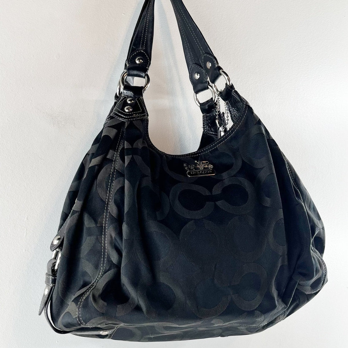 Coach Madison Op Art Maggie Signature Logo Hobo Purse Bag Black