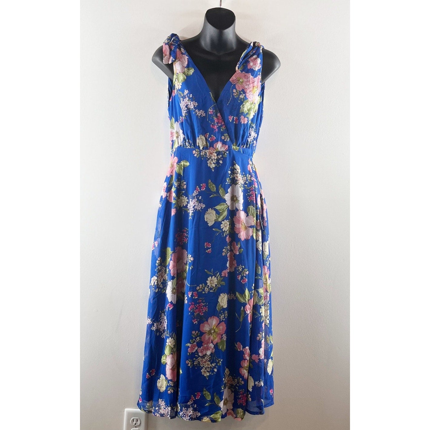 Lulus Sensational Season Floral Print Tie-Strap Wrap Midi Dress Blue Medium