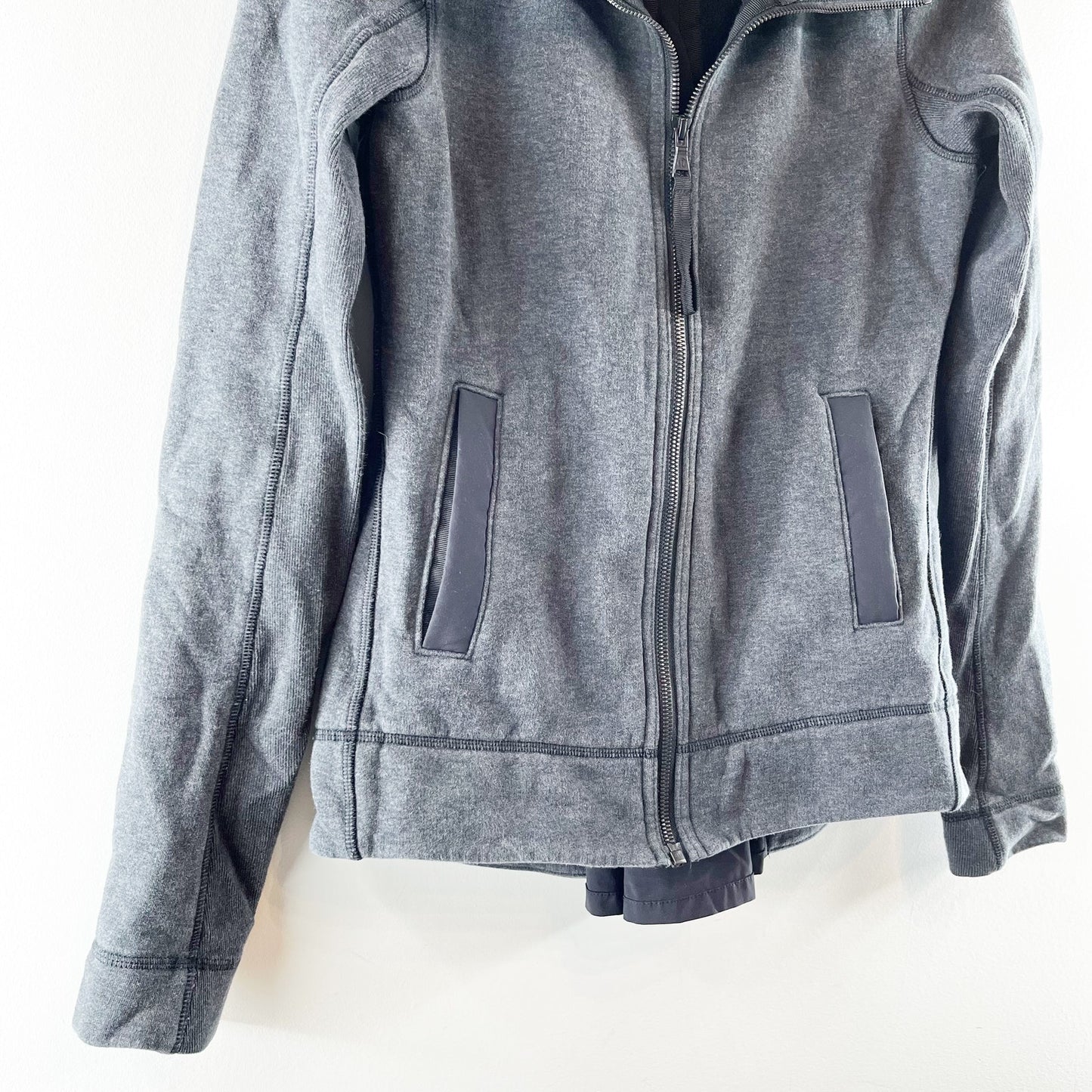 Lululemon En Route Full Zip Back Flyaway Jacket Gray 4 / Small