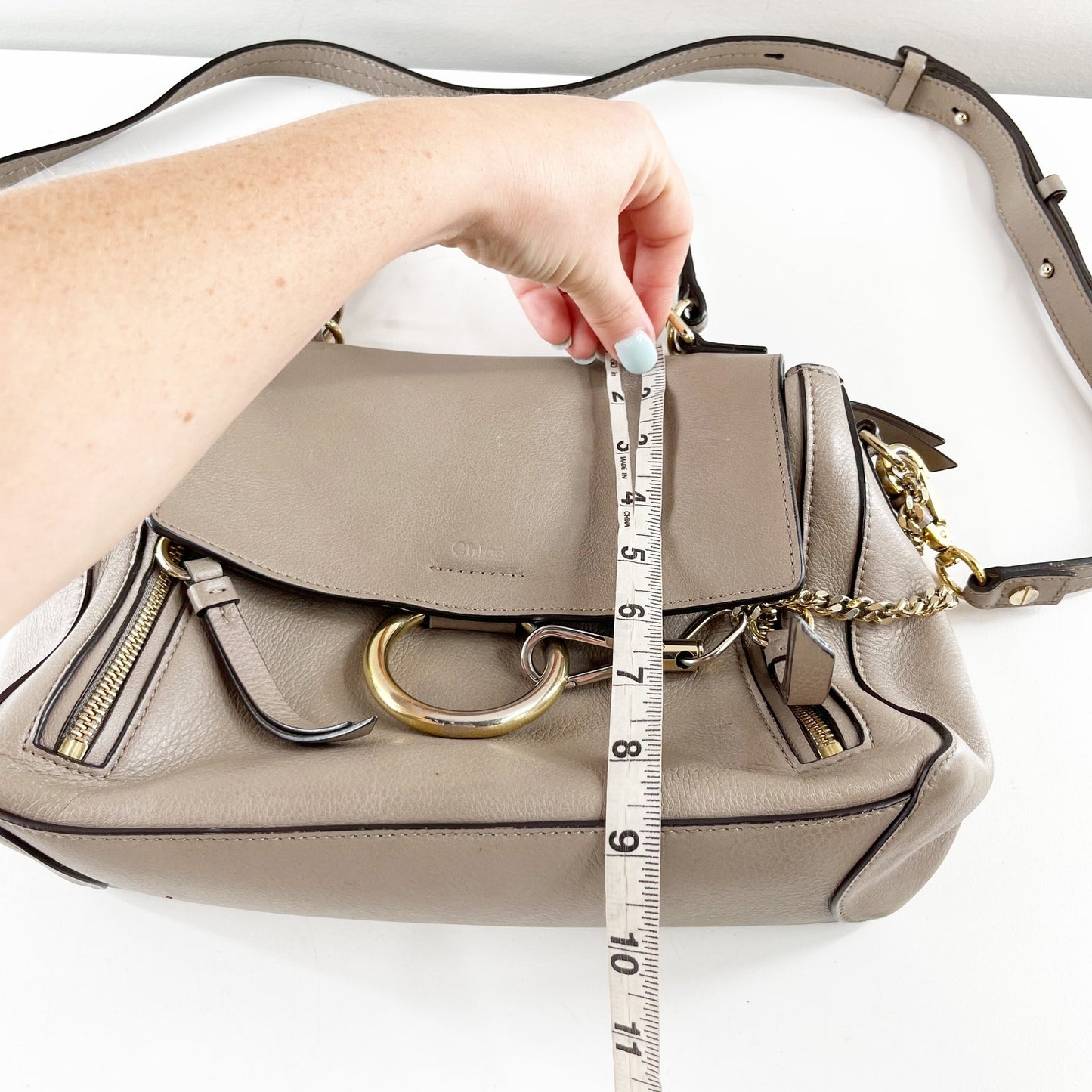 Chloé Faye Leather Crossbody Day Bag Purse Motty Grey
