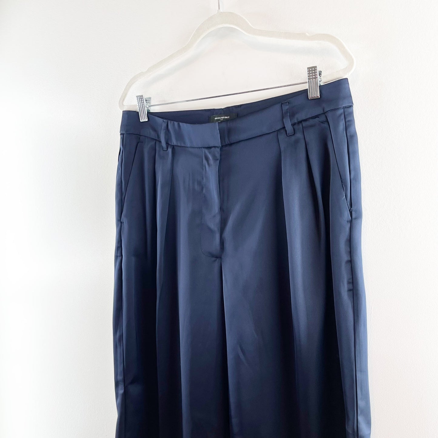 Banana Republic Silky Relaxed High Rise Pleated Wide Leg Trouser Pants Navy 12