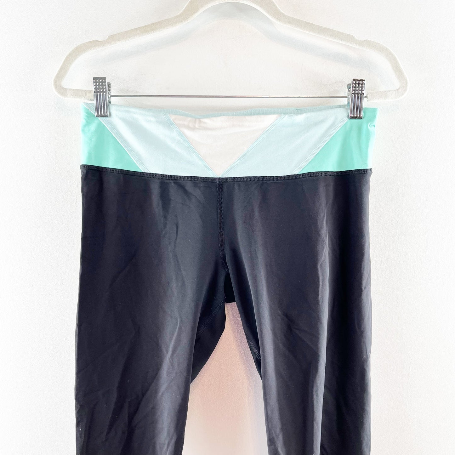 Lululemon Mid Rise Cropped Running Yoga Leggings Black Aqua 8