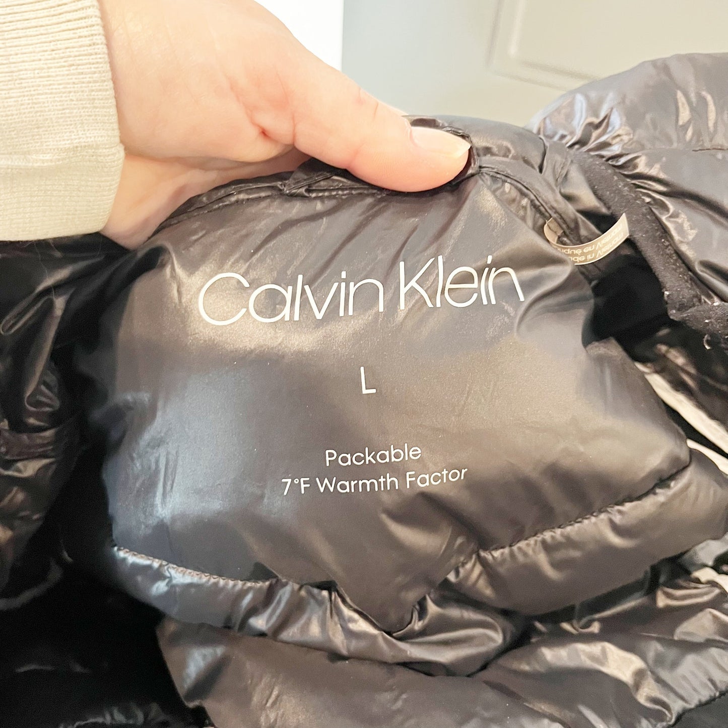 Calvin Klein Packable Lightweight Puffer Jacket with Hood Black Large