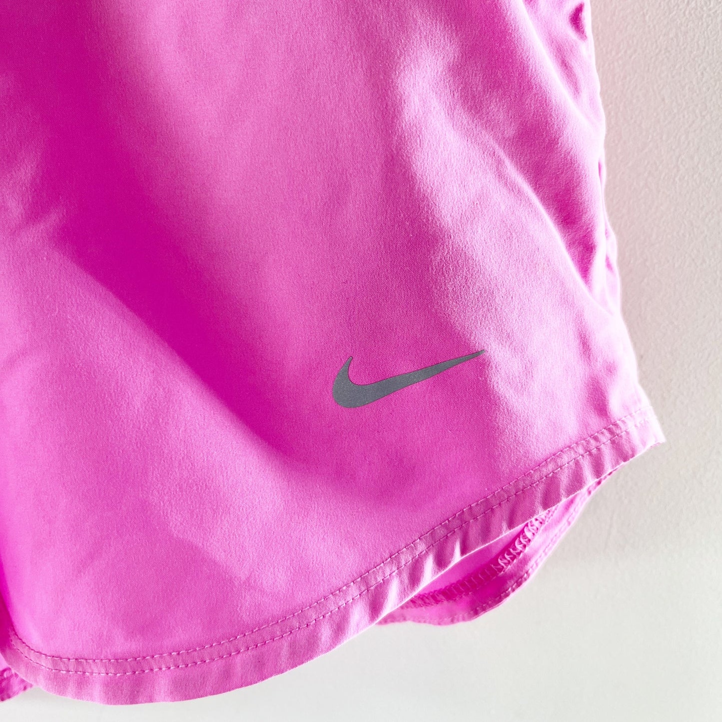 Nike Dri Fit High Rise Lined Running Active Shorts Bright Pink Large