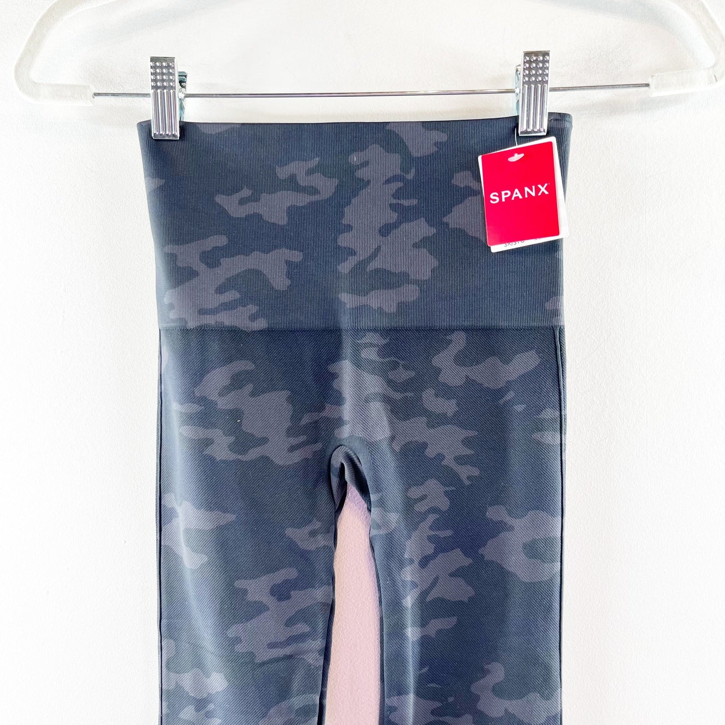 SPANX High Rise Seamless Look At Me Now Camo Leggings Gray Small