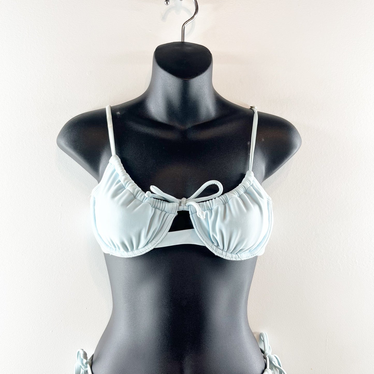 Xhilaration Shirred Underwire Top & Side-Tie Bikini Bottom Set Light Blue Medium