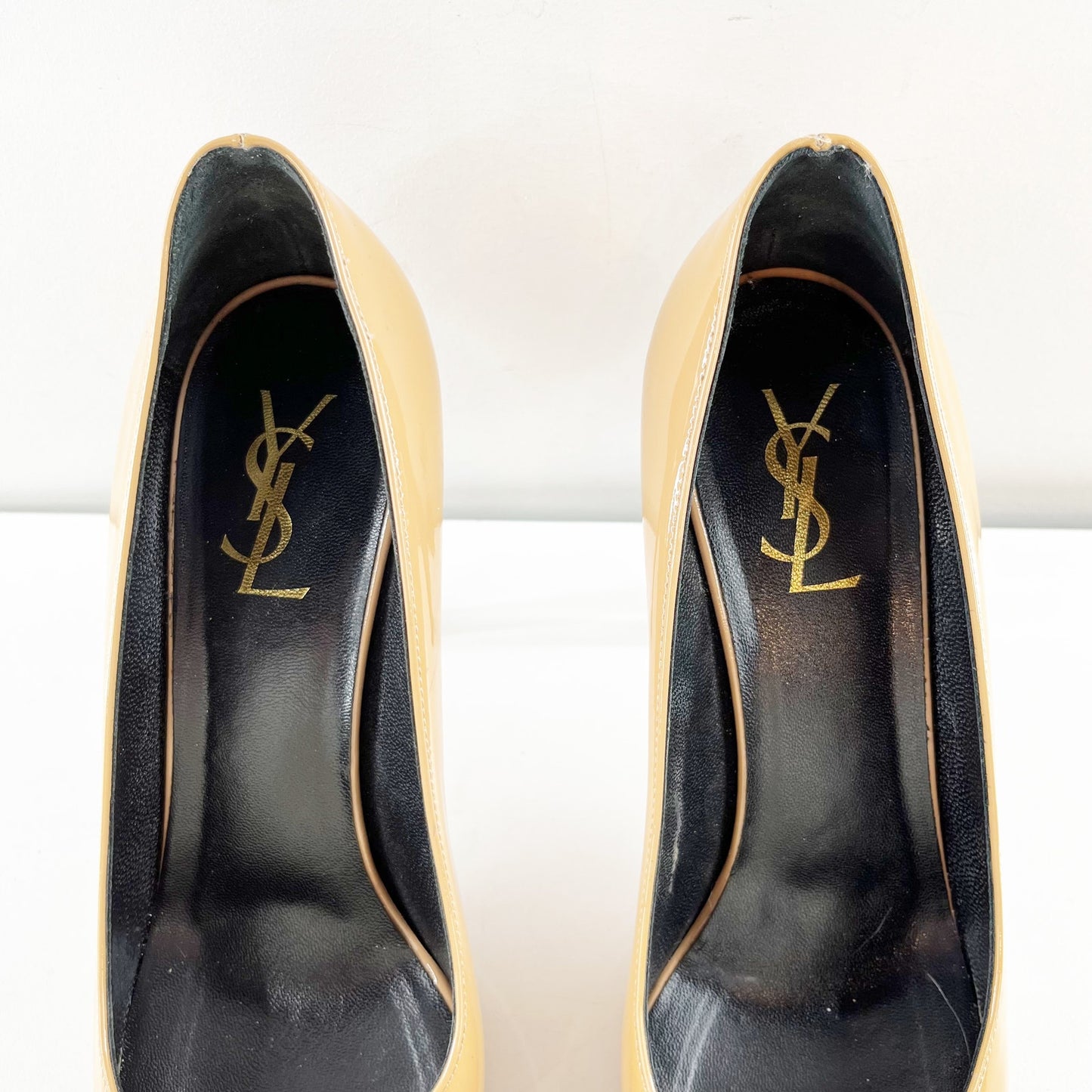 YSL Yves Saint Laurent Tribute Too Patent Leather Stiletto Pumps Heels Nude 39