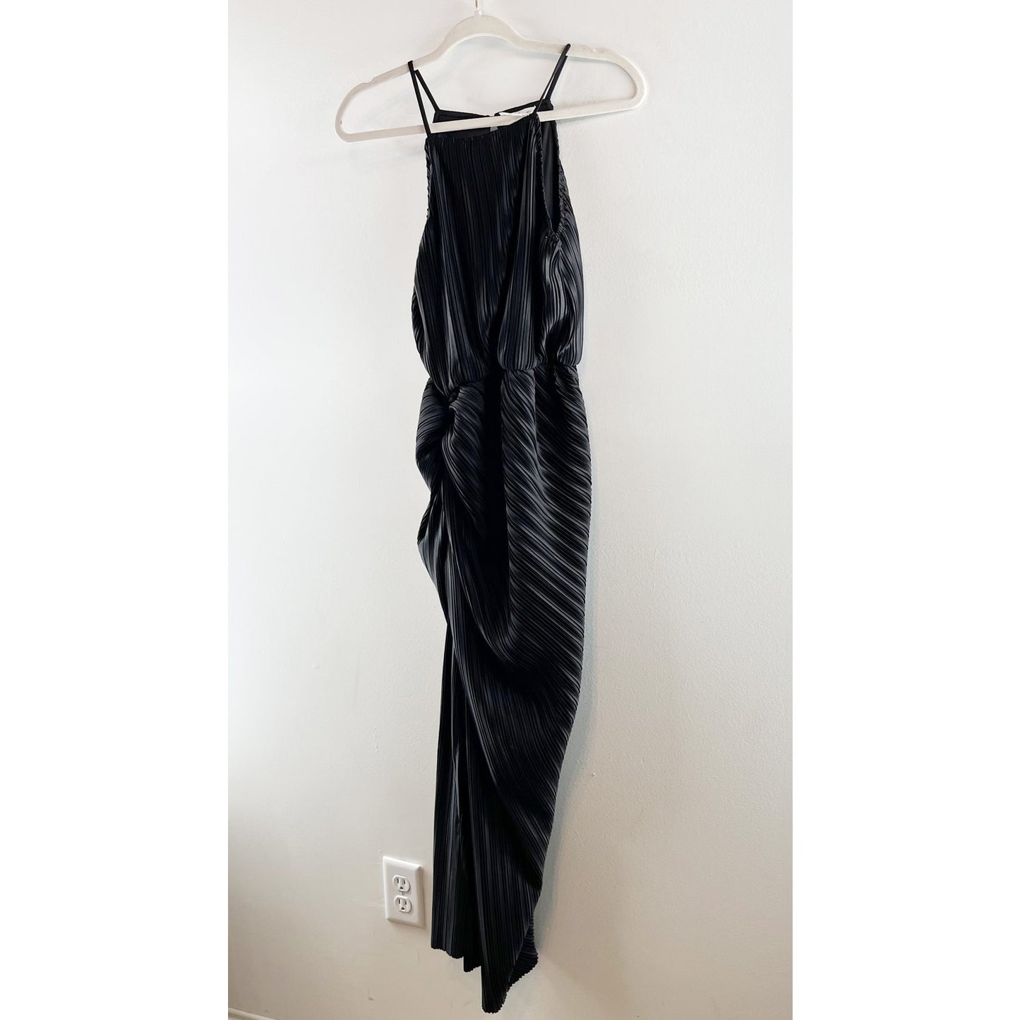 Mable Yanni Ruched Pleated Midi Dress Slit Front Sleeveless Slim Black Medium