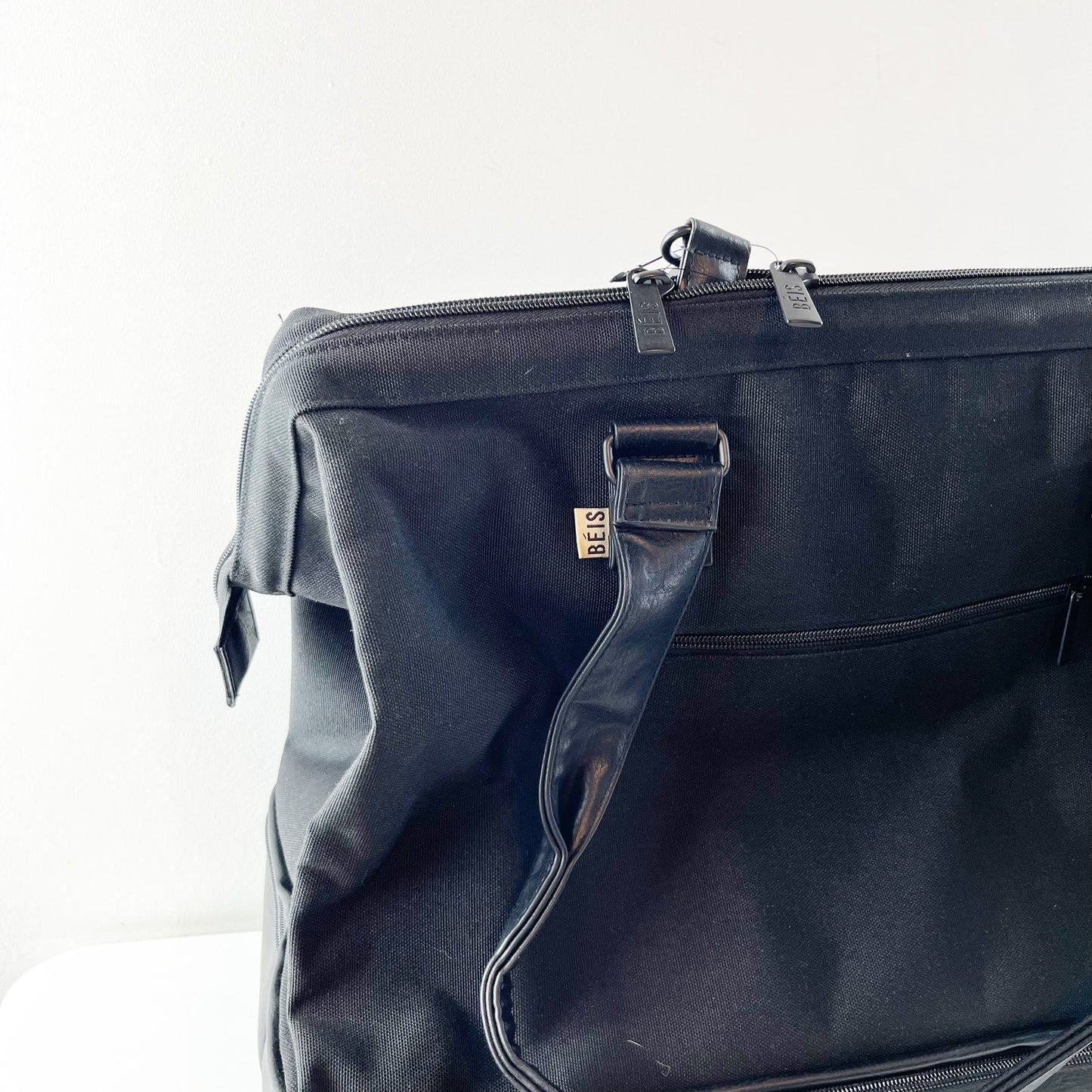 BEIS The Convertible Weekender Travel Duffle Carry On Luggage Bag Black
