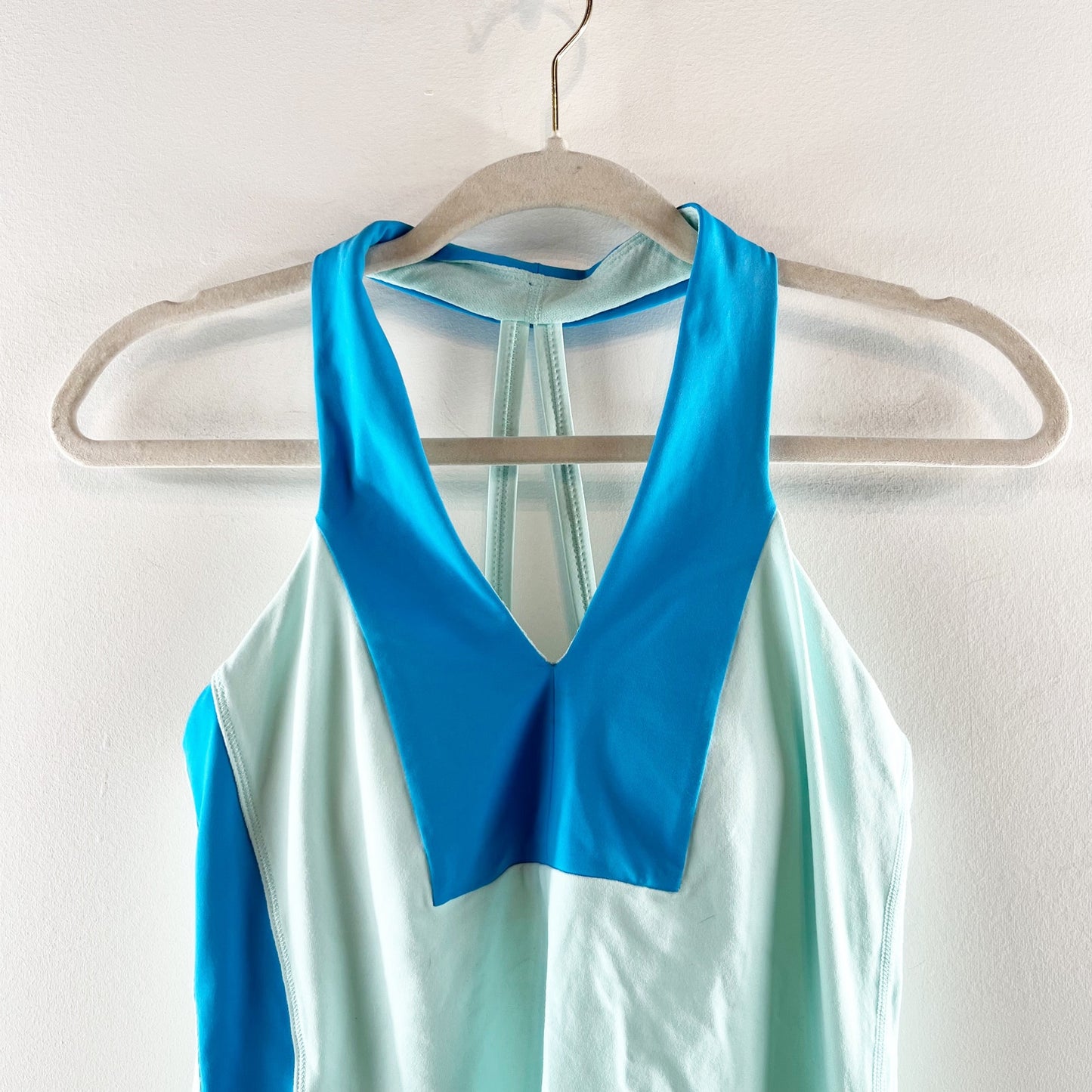 Lululemon Open Soul Tank Top Aquamarine / Beach Blanket Blue / Aquamarine US 6