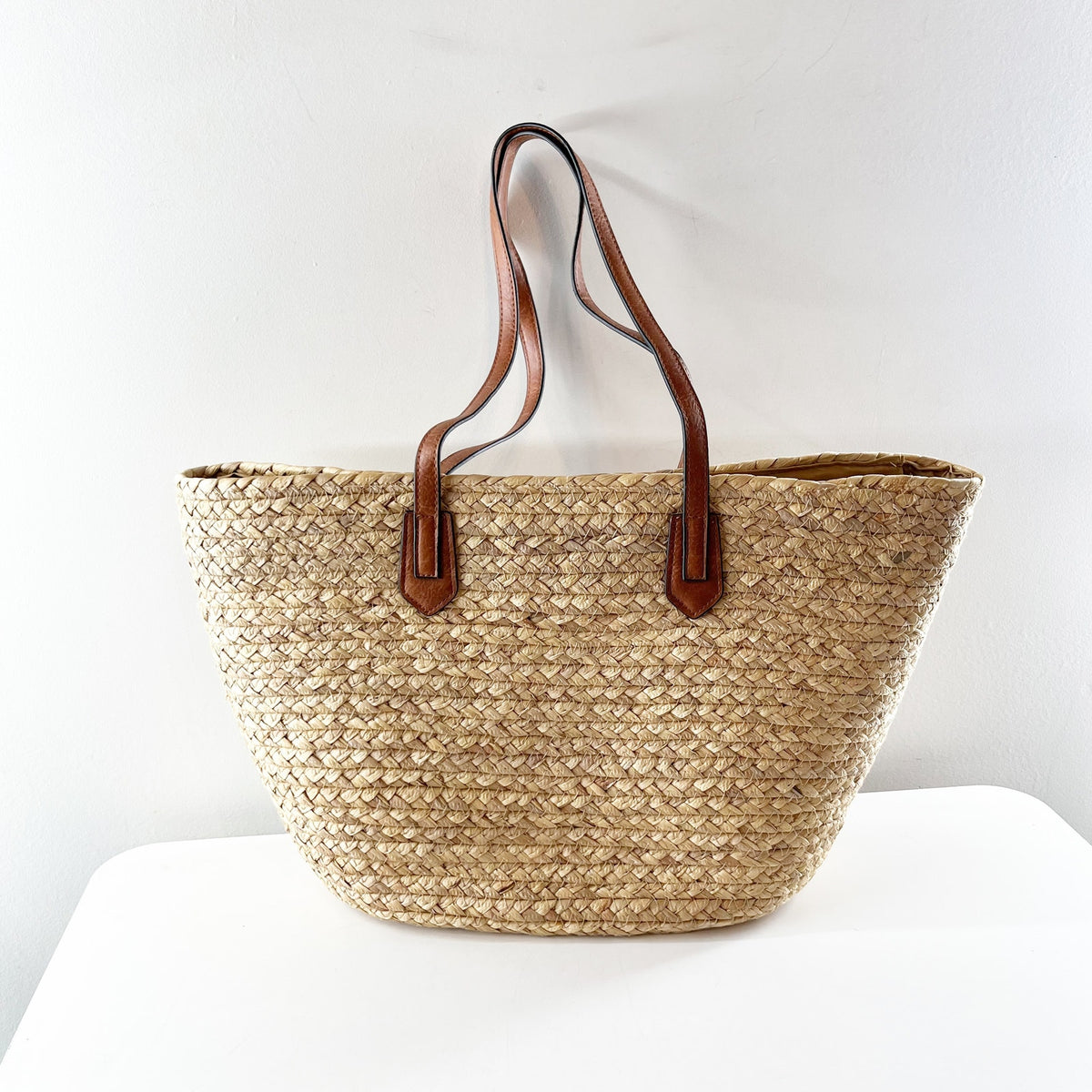 Cliff House Signature Woven Straw Shoulder Strap Beach Tote Bag Brown