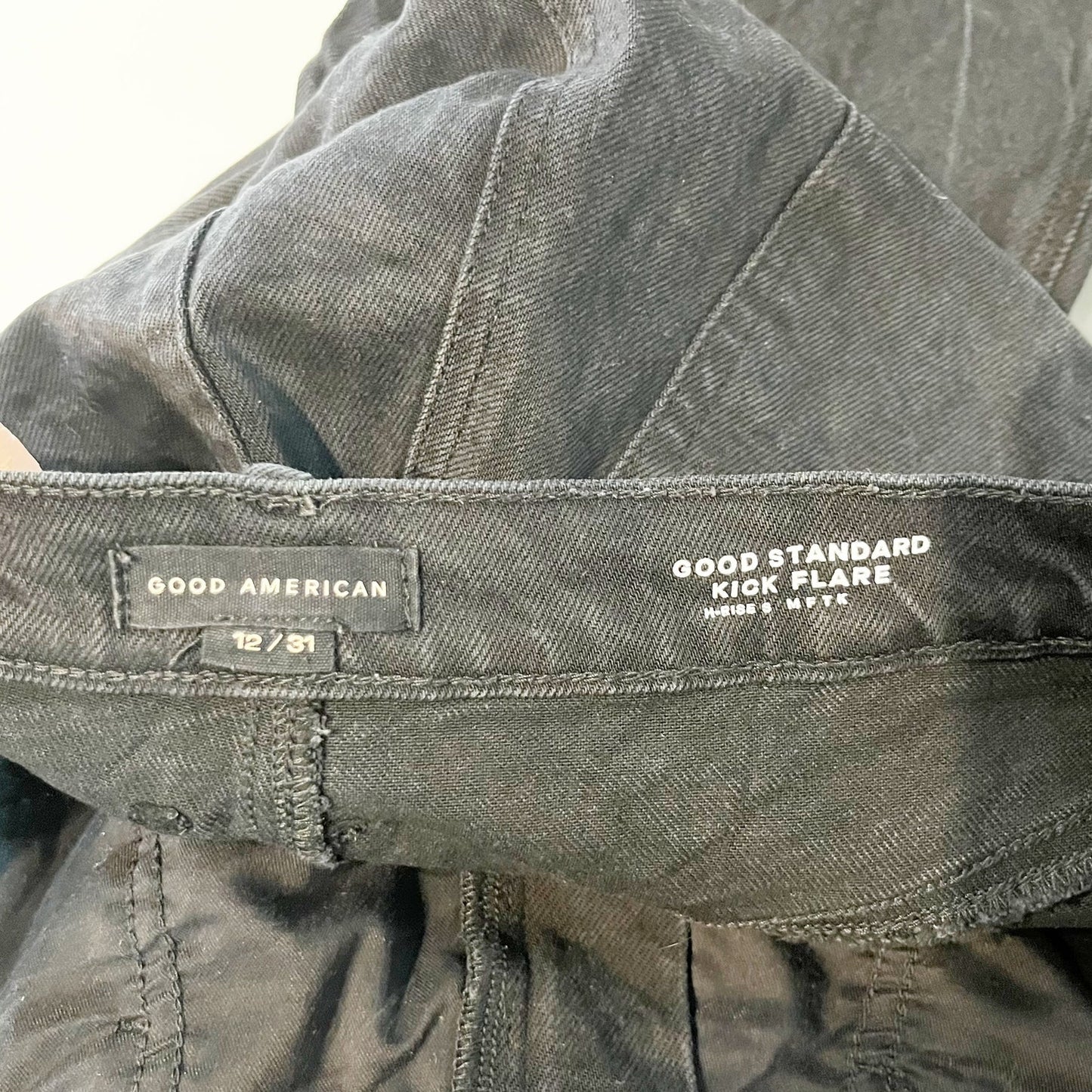 Good American High Rise Standard Good Kick Flare Cropped Jeans Black 31 / 12