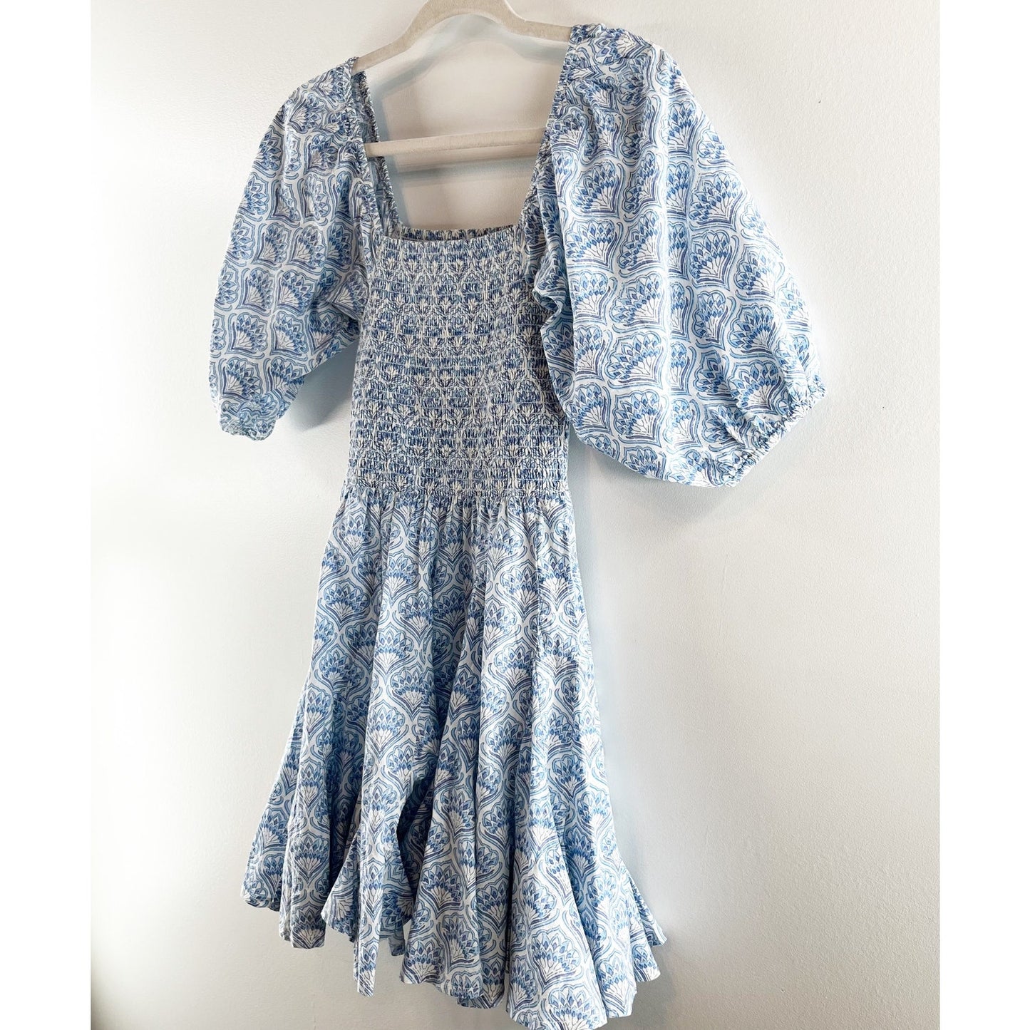 Erica Wilson Fan Fan Smocked Bodice Short Sleeve Mini Dress Shell Blue Small