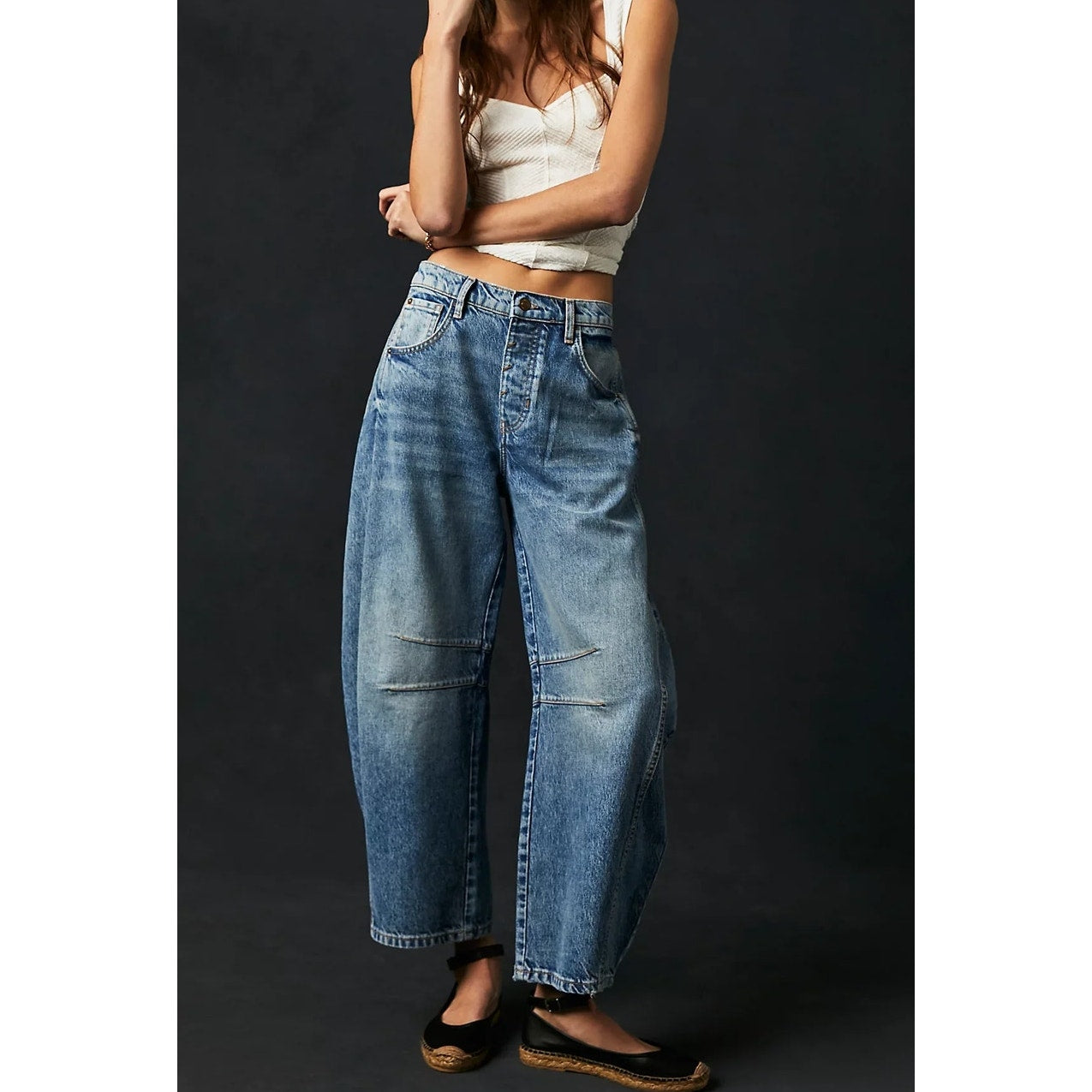 Free People Good Luck Mid-Rise Denim Barrel Jeans Ultra Light Beam 24