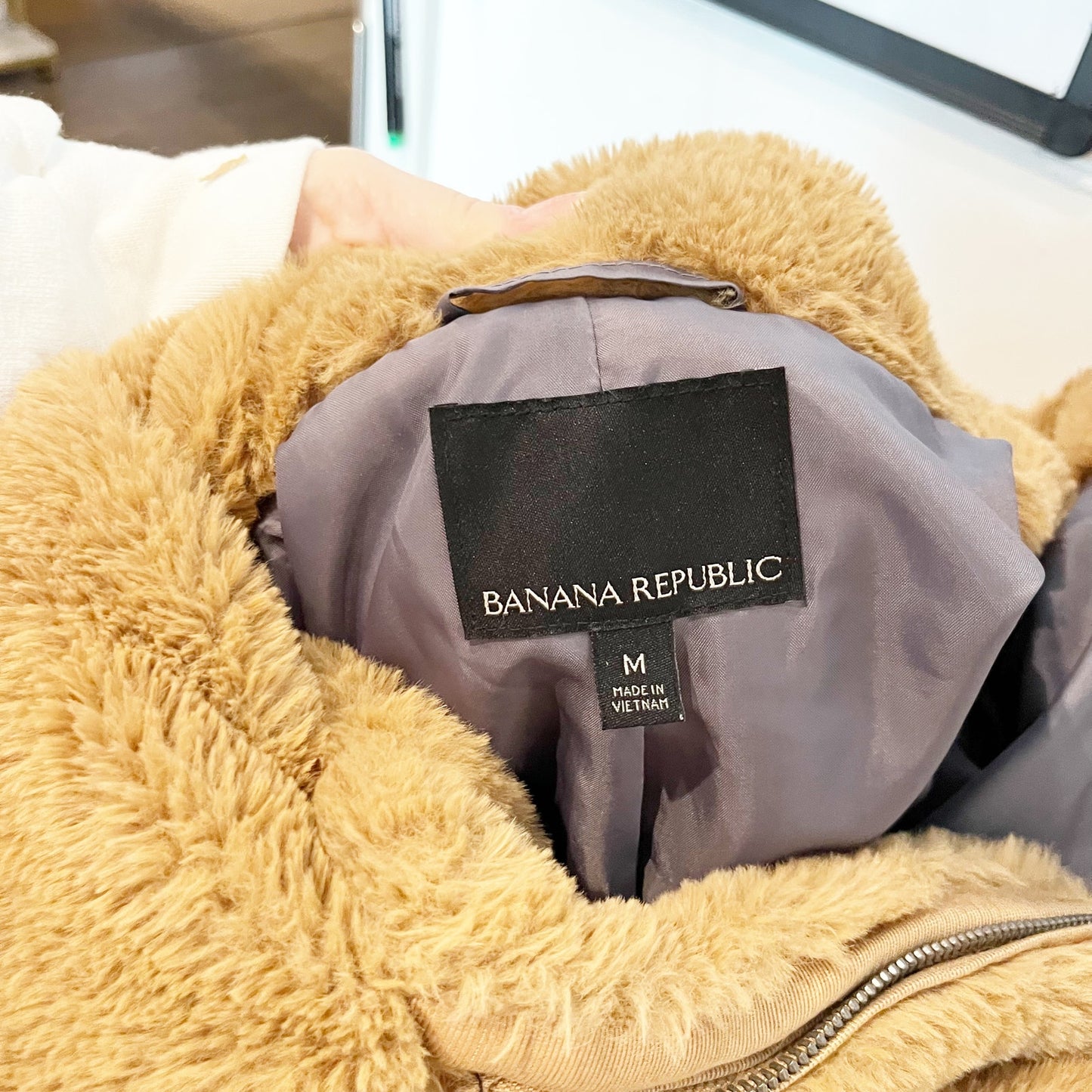 Banana Republic Full Zip Faux Fur Bomber Jacket Camel Brown Medium