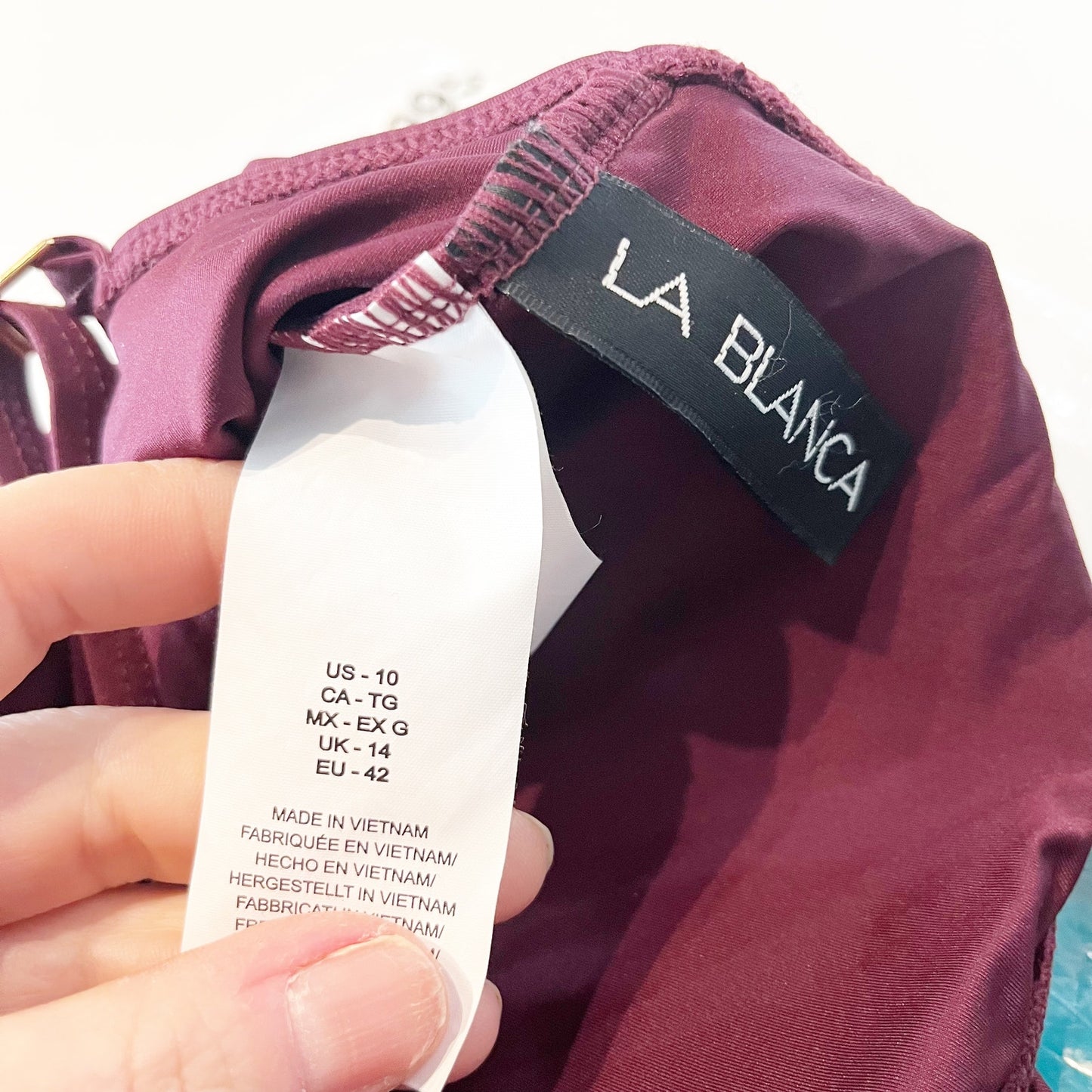 LA Blanca Island Goddess Ruched One Piece Swimsuit Merlot Maroon 10