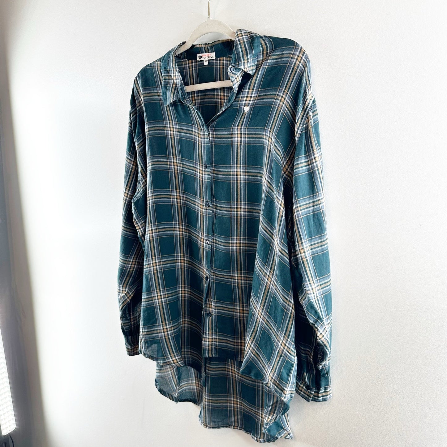 Sundry Evereve Heart Plaid Long Sleeve Hi-Low Button Down Shirt Pine Green Small