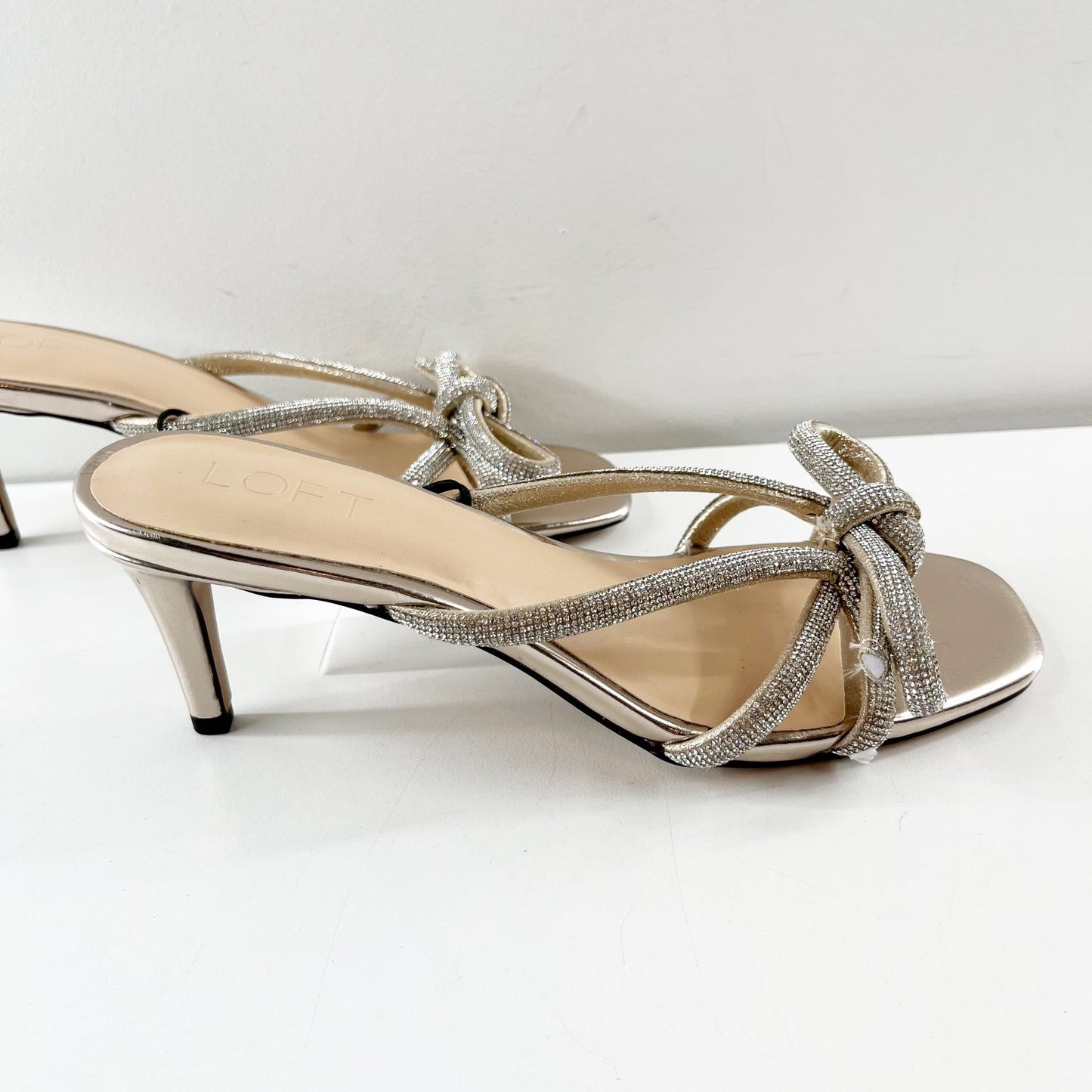 LOFT Bow Sparkle Holiday Slip On Square Toe Mule Kitten Heel Sandals Gold 8