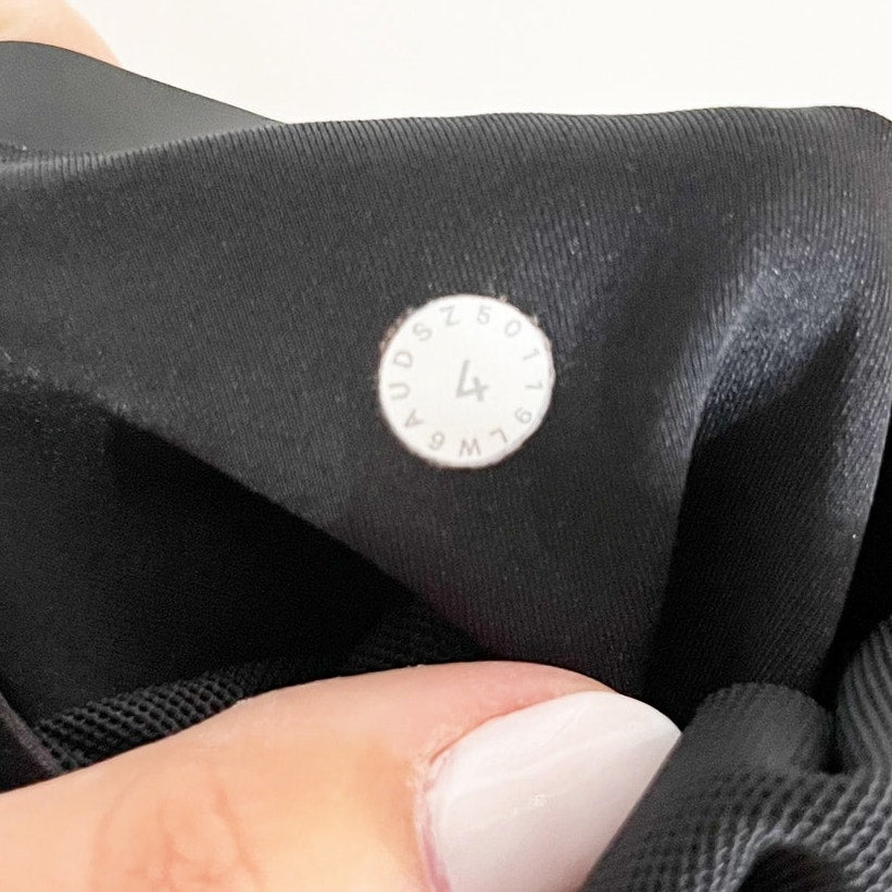 Lululemon In Movement Crop High Rise Leggings Everlux 19" Black 4