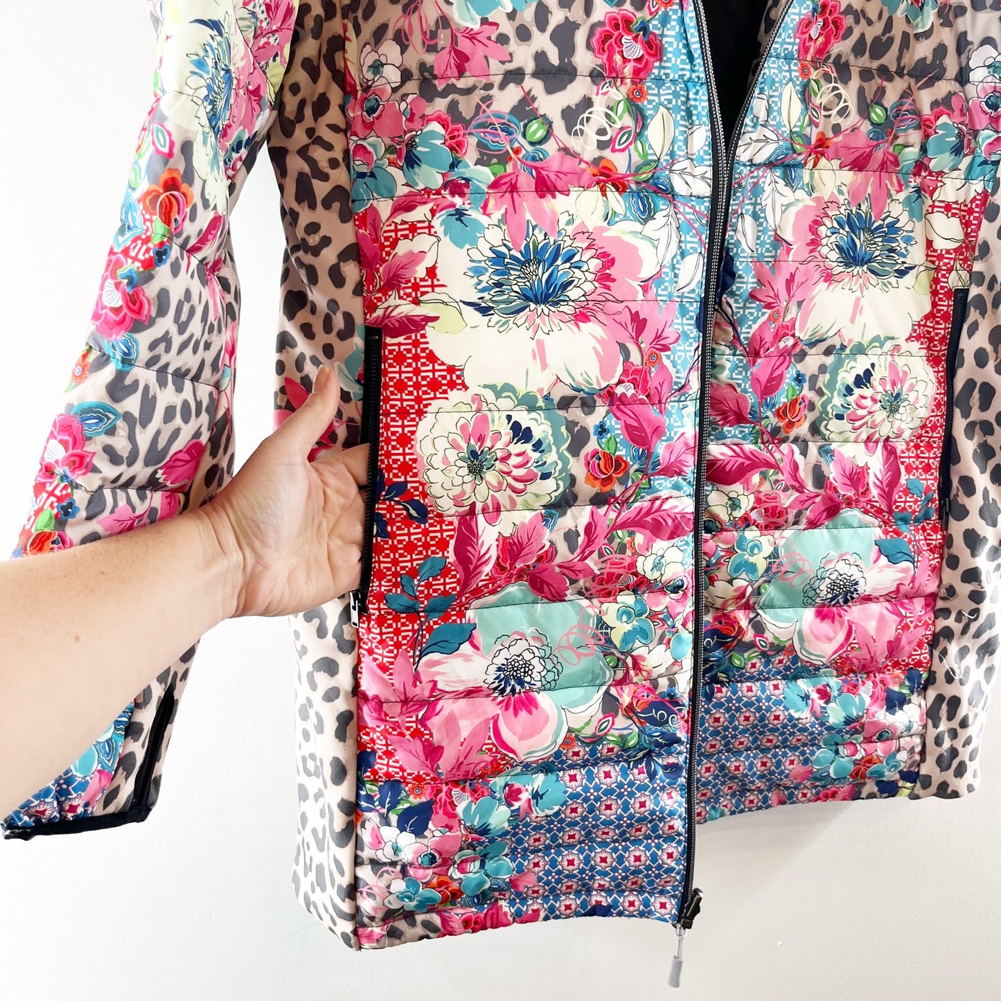 Johnny Was Lubello Reversible Full Zip Leopard Floral Puffer Jacket Black Large