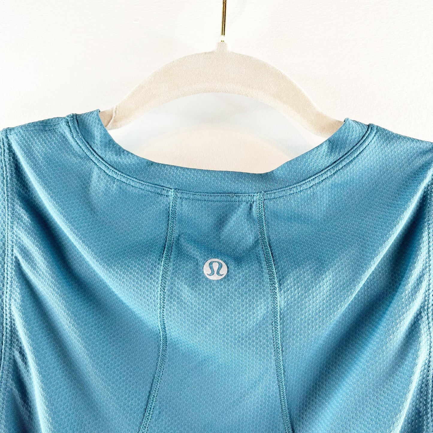 Lululemon Sleeeveless Cropped Workout Tank Top Teal Blue Green Small