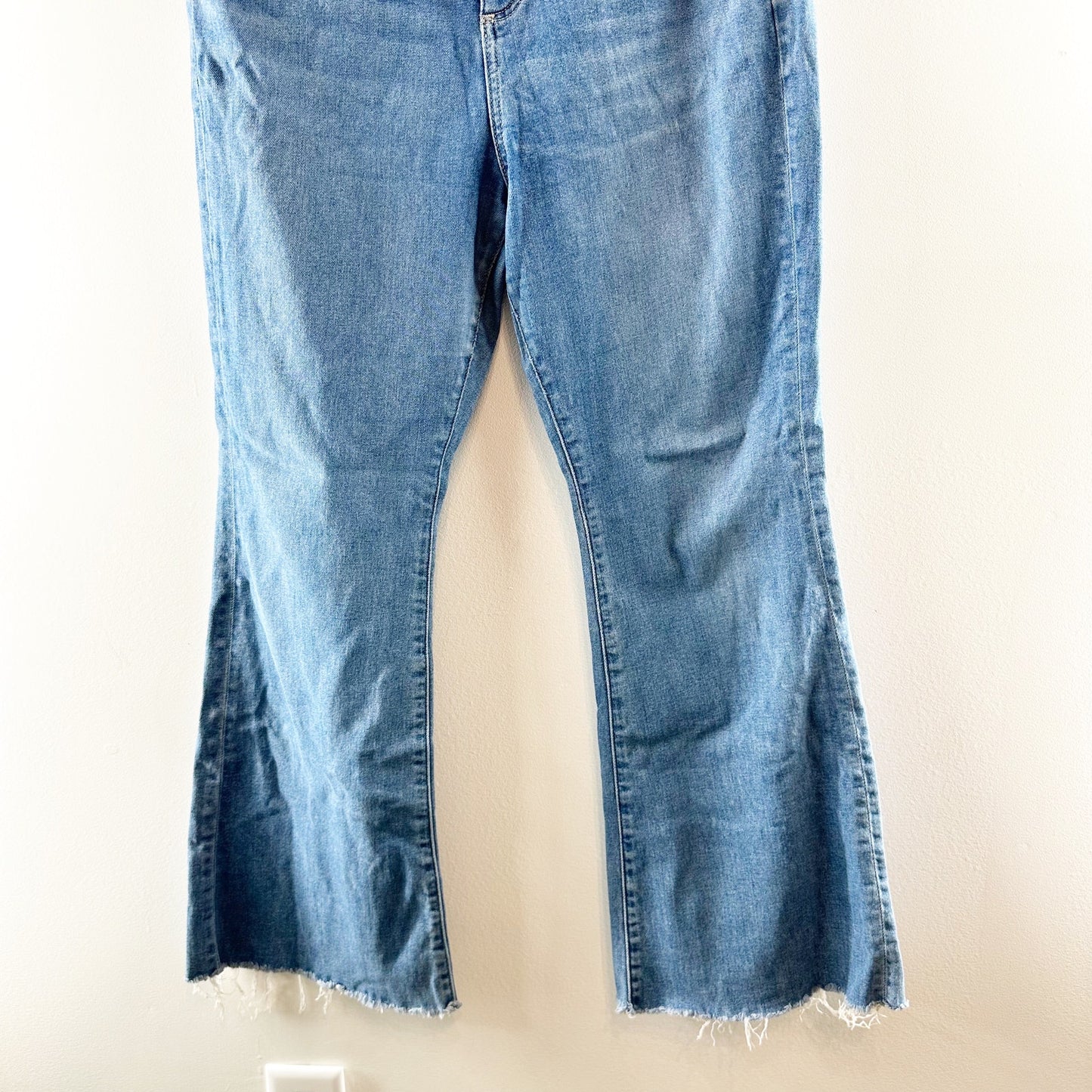 LOFT The High Rise Slim Flare Raw Hem Jeans Blue 14 / 32