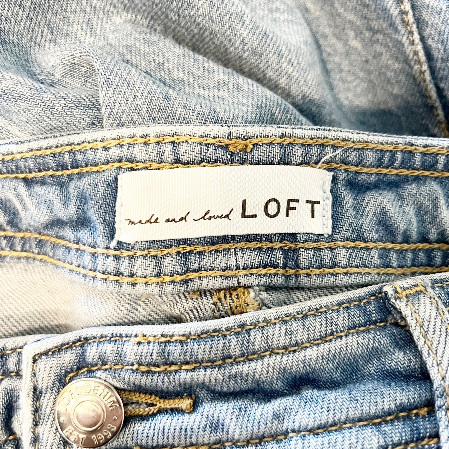 Loft Cotton Blend High Rise Denim Barrel Jeans Light Vintage Indigo Wash 28 / 6