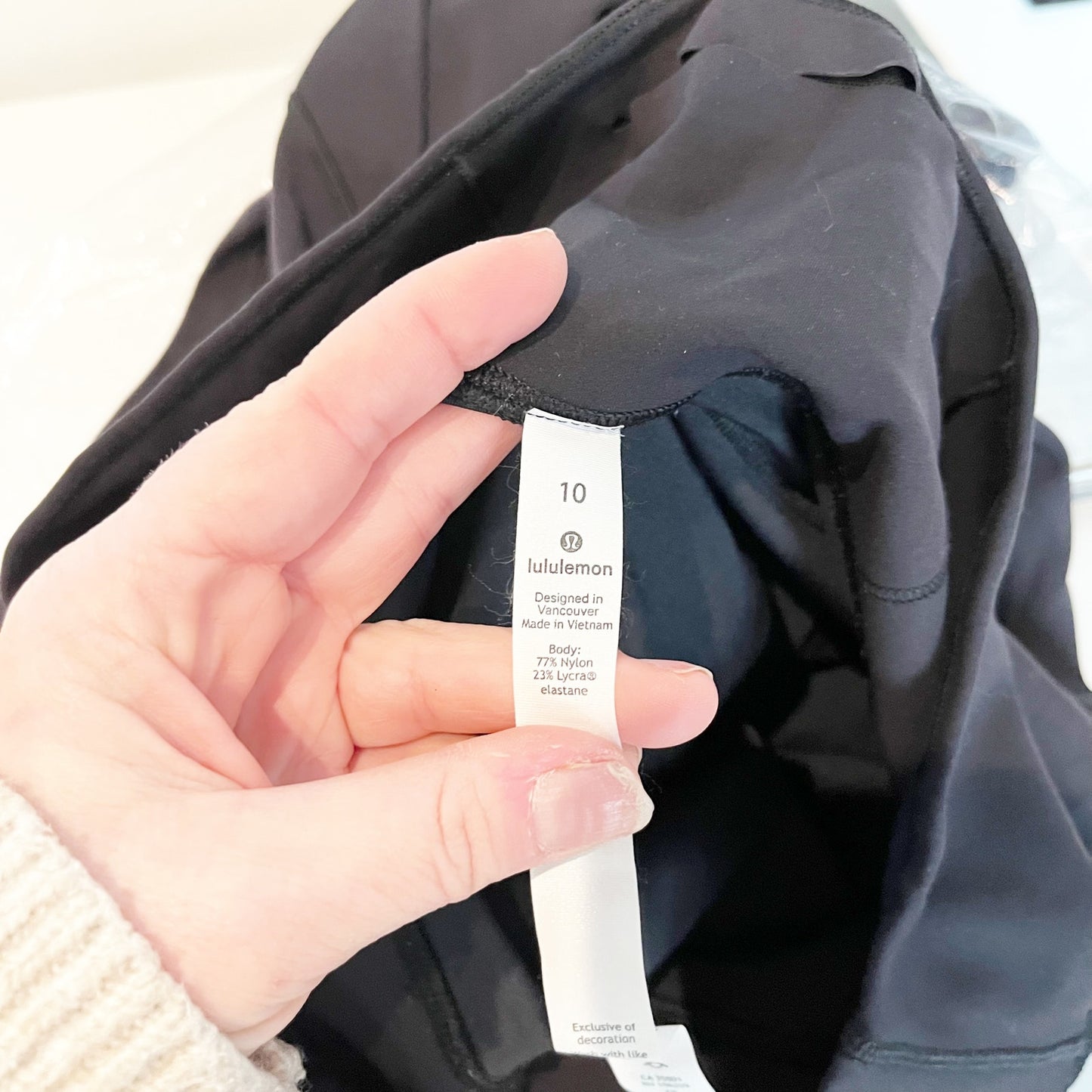 Lululemon In Movement Tight Leggings 25" Everlux Black 10