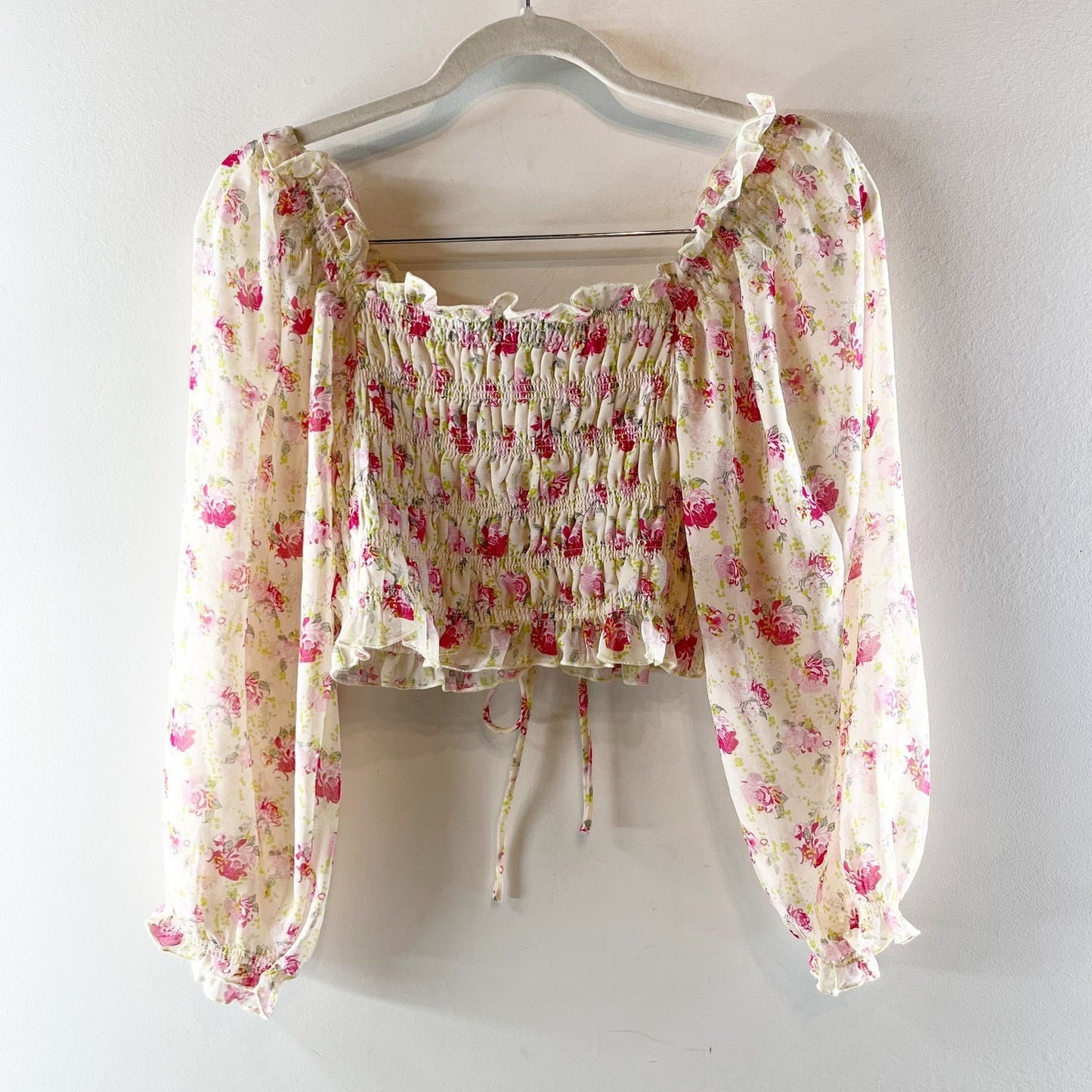Cotton Candy LA Long Balloon Sleeve Cropped Ruched Smocked Floral Blouse Cream S